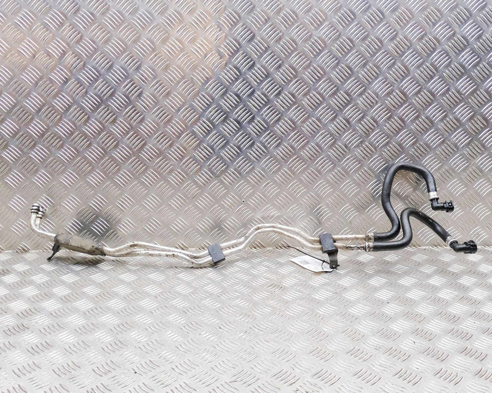 Land Rover Range Rover Sport (L494) Gearbox cooling pipe Gearbox cooling pipe — LAND ROVER RANGE ROVER S...