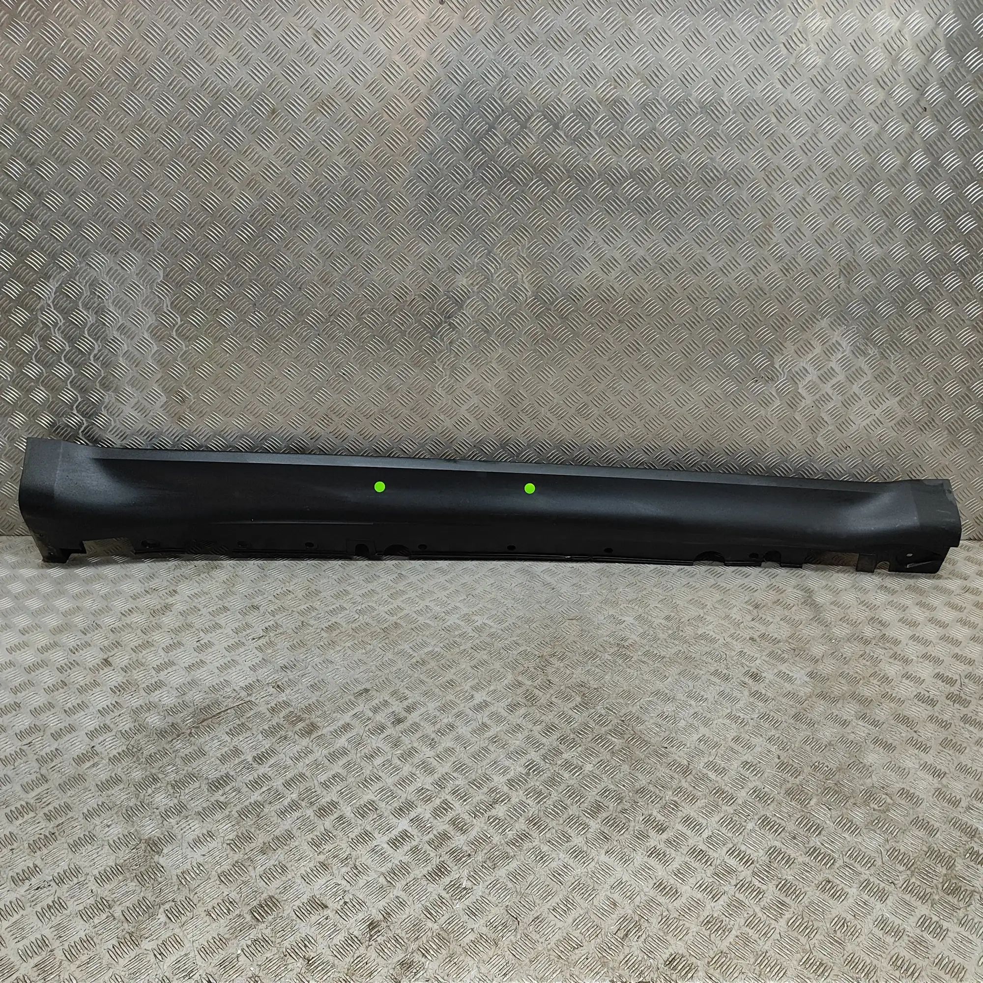 BMW X6 (E71 / E72) Right Side Plastic Sideskirt Cover Right Side Plastic Sideskirt Cover — BMW X6 (E7...