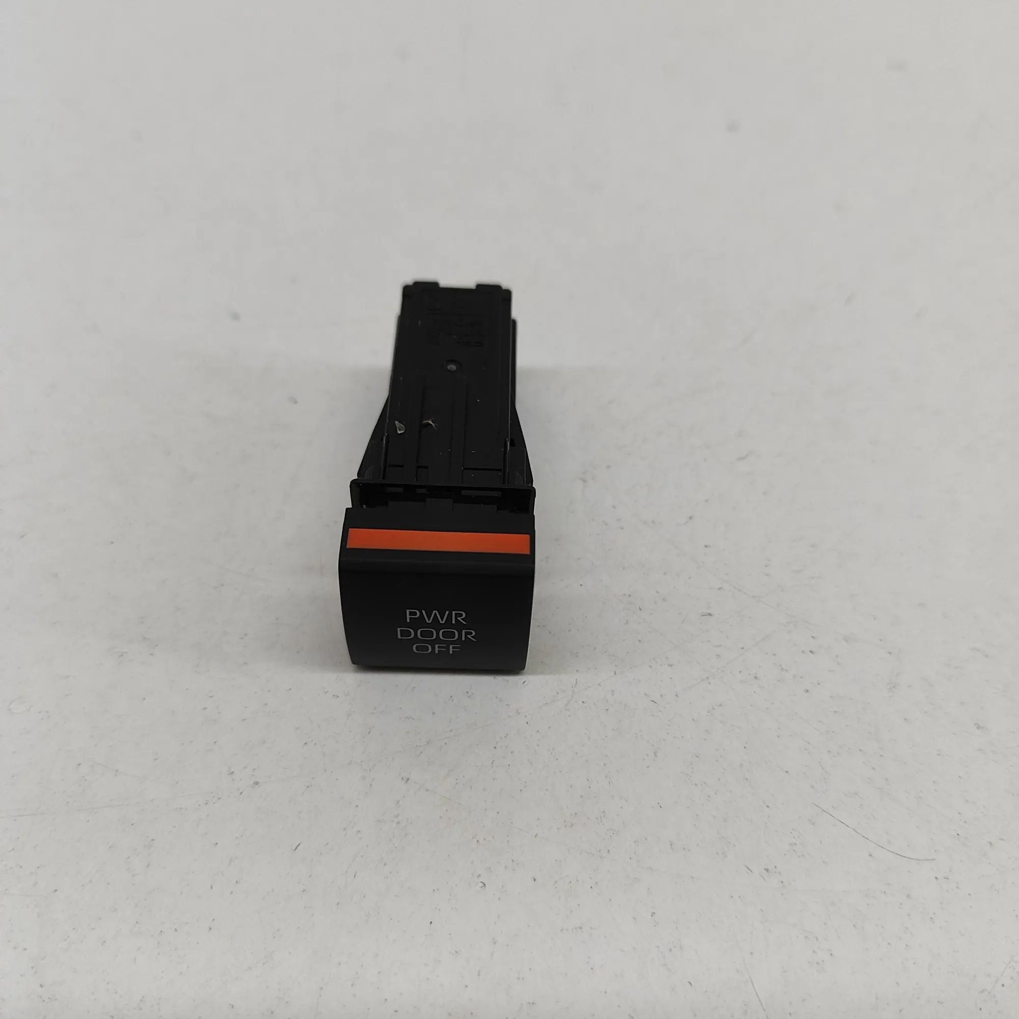 Toyota Sienna switches Switches — TOYOTA SIENNA (_L4_) (2020-...) — 84...