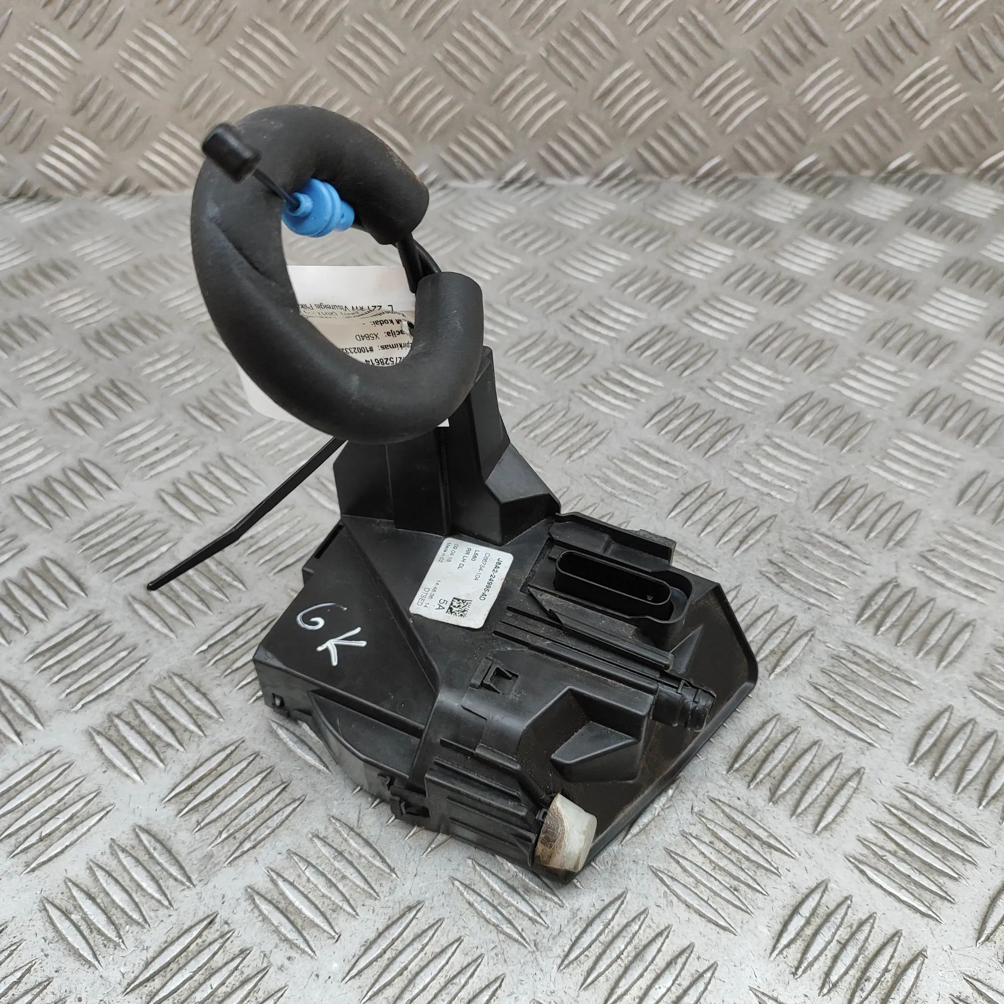 Land Rover Range Rover Velar Door lock — rear left Door lock — rear left — LAND ROVER RANGE ROVER ...