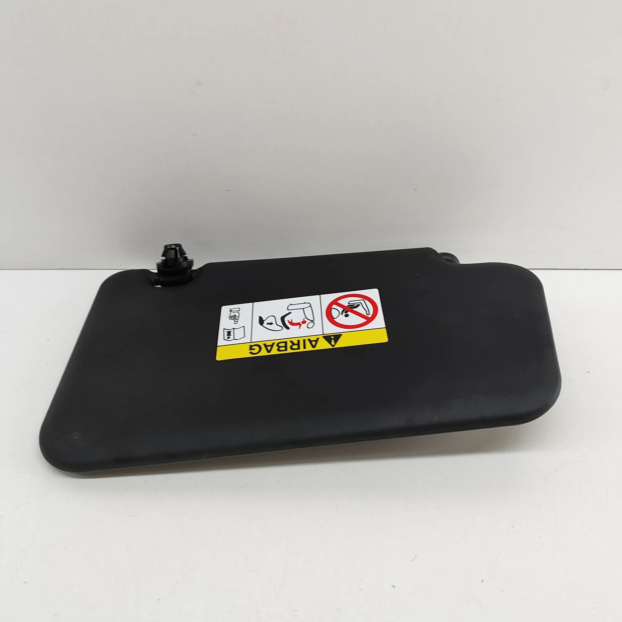 Nissan Juke Left Side Sun Visor Left Side Sun Visor — NISSAN JUKE (F16) (2019-....