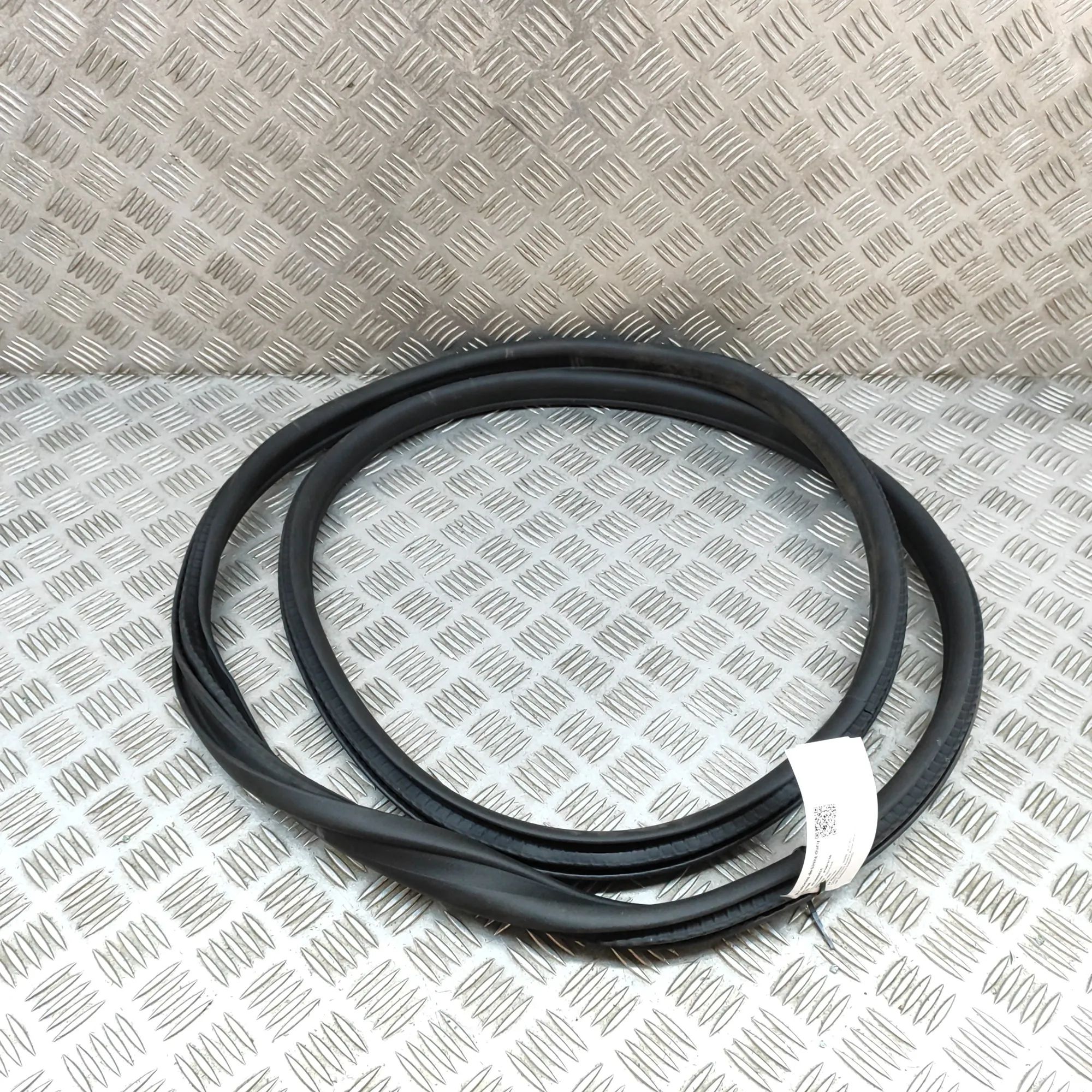 BMW i4 (G26) Door rubber seal — front right Door rubber seal — front right — BMW I4 (G26) (...