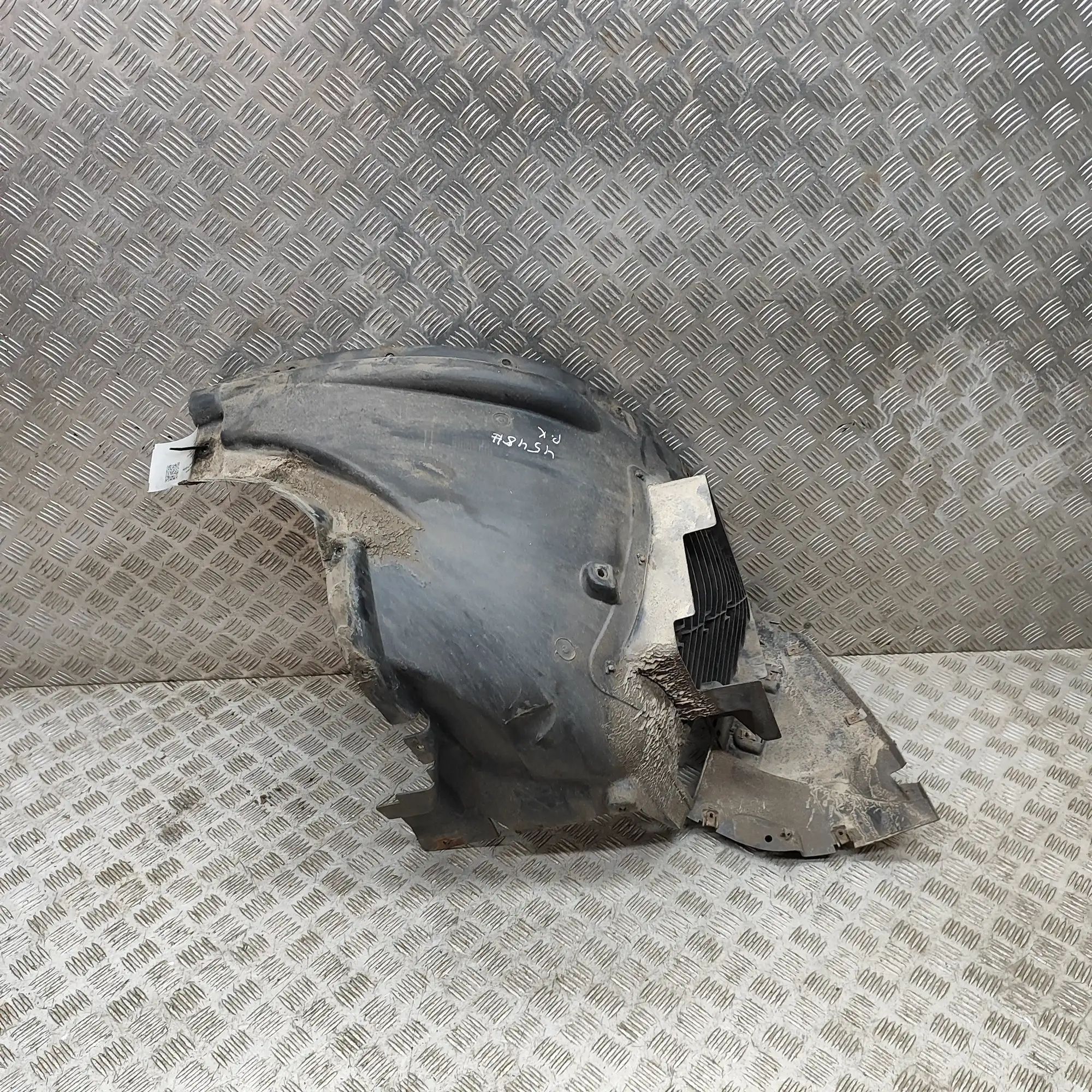 BMW X5 (E70) Wheel arch liner — front — left — front section Wheel arch liner — front — left — front section...