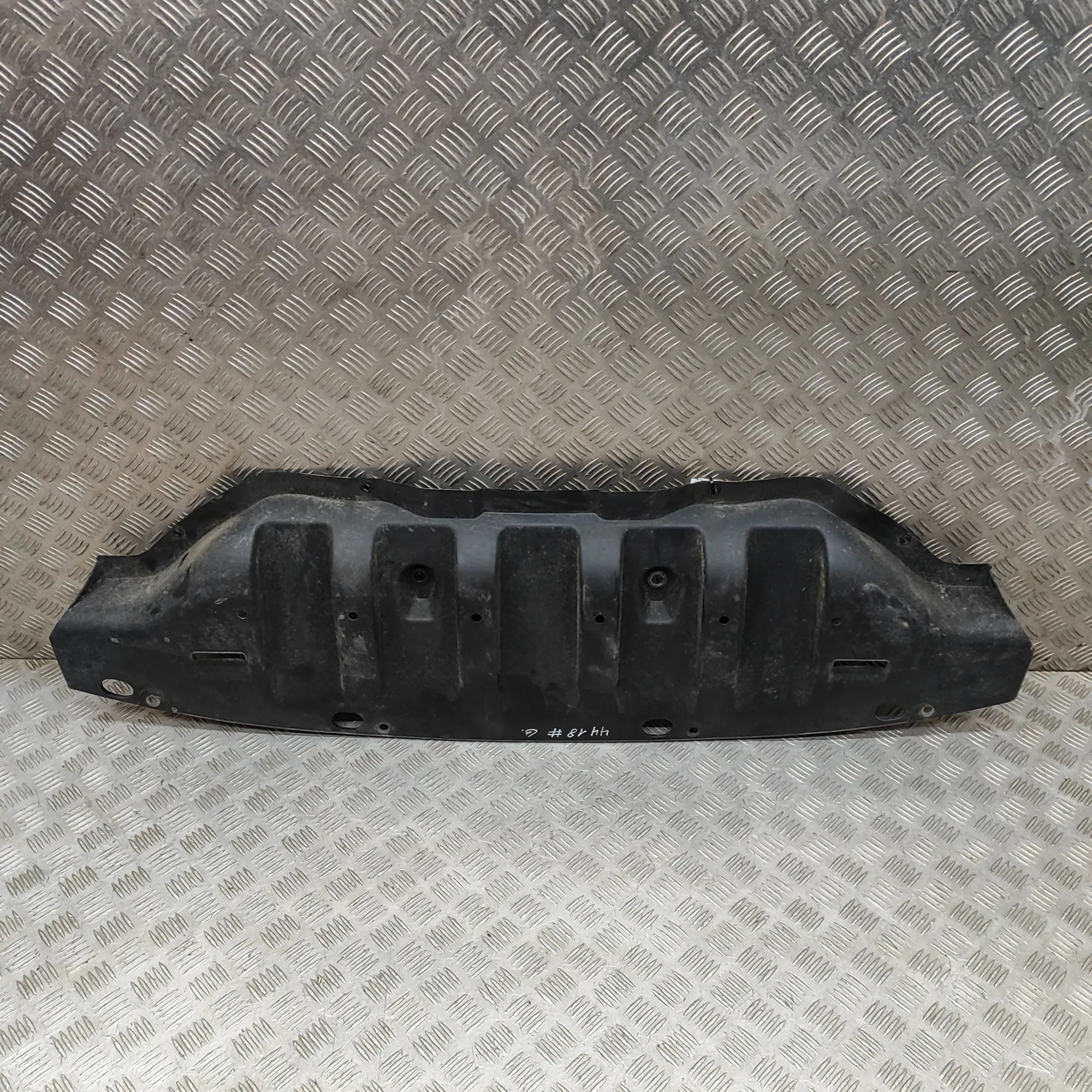 Kia Soul Rear Middle Underbody Cover Rear Middle Underbody Cover — KIA SOUL (III SK3...