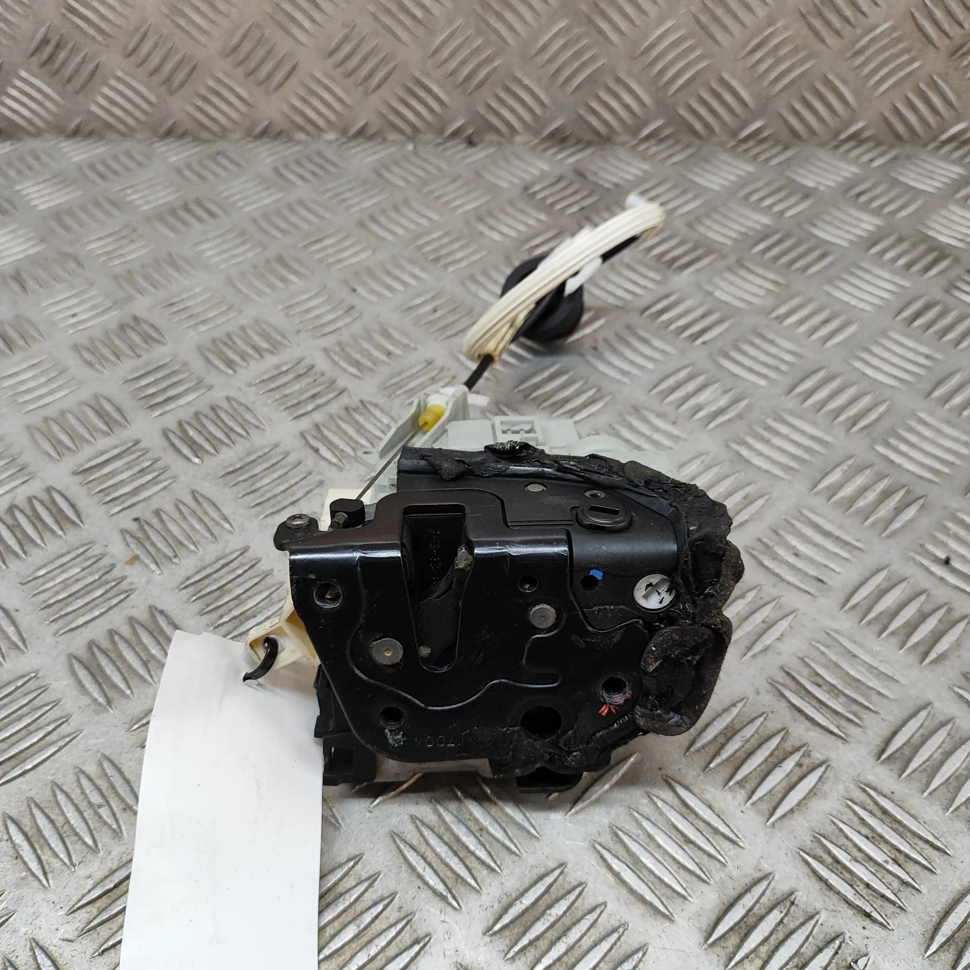 Porsche Macan Door lock — rear right Door lock — rear right — PORSCHE MACAN (95B) (2...