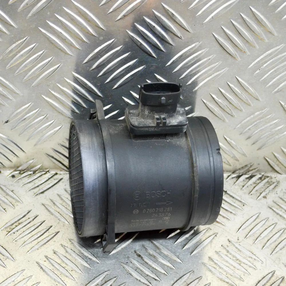 Maserati Ghibli Mass airflow sensor (MAF) Mass airflow sensor (MAF) — MASERATI GHIBLI (M1...