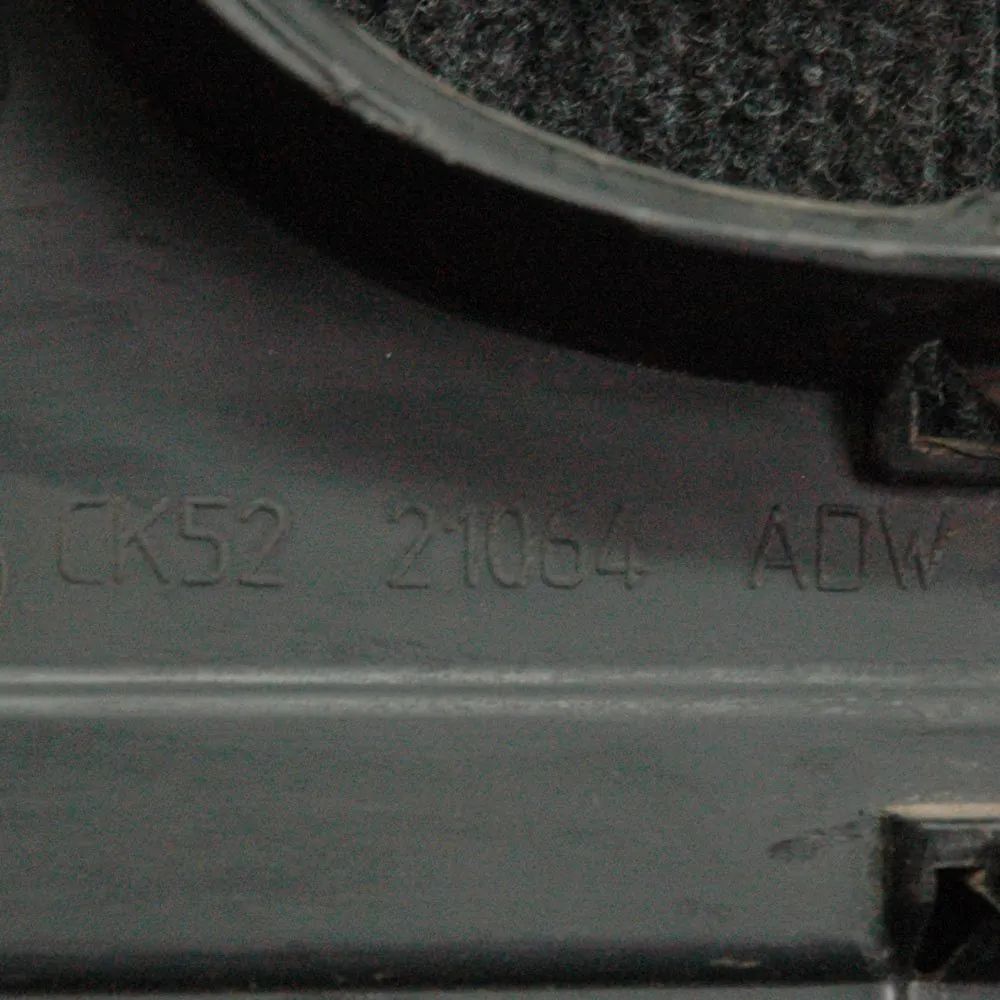 Land Rover Range Rover (L405) Front Right Door Lower Molding Front Right Door Lower Molding — LAND ROVER RAN...