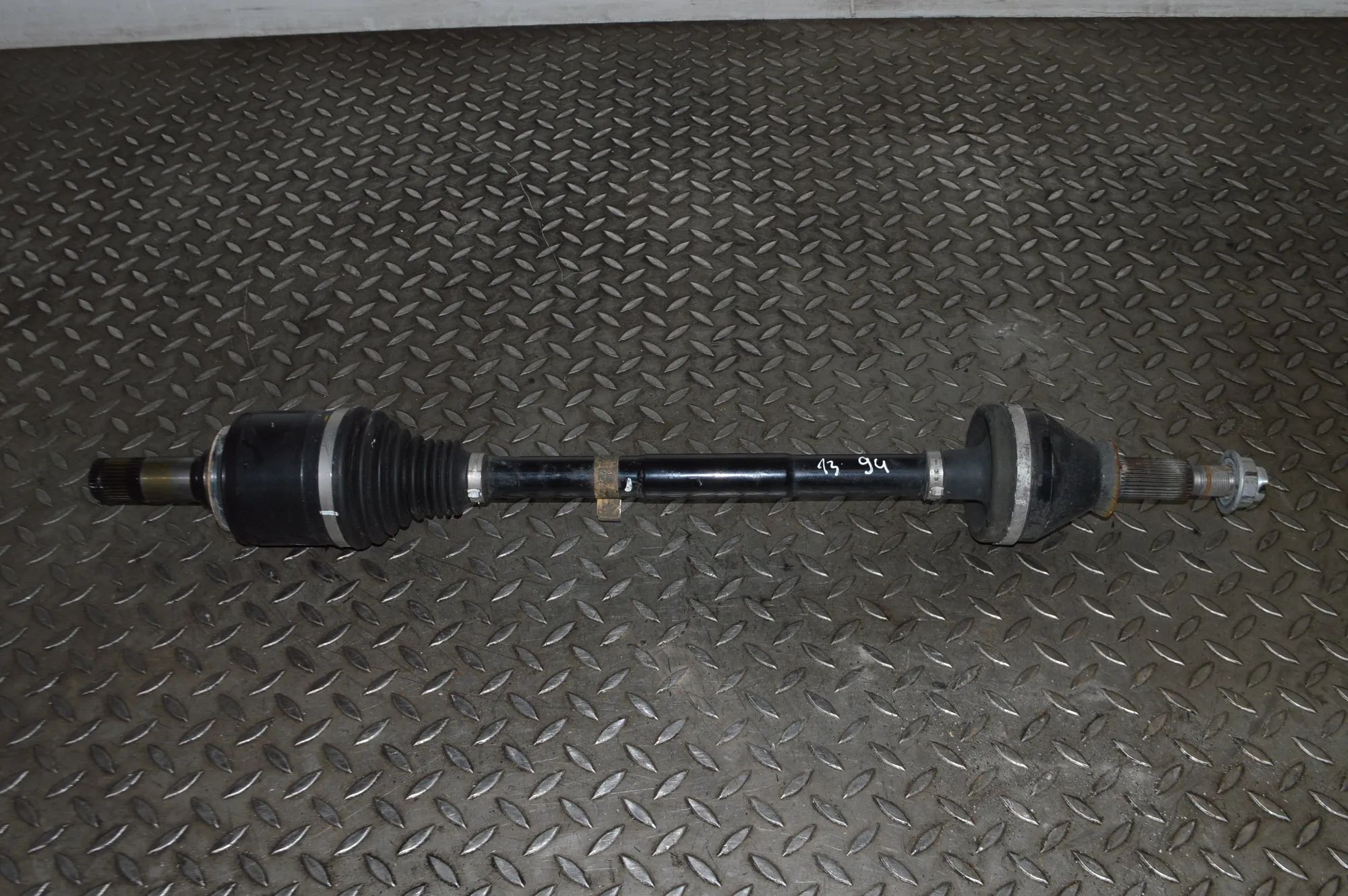 Maserati Levante Rear Left Driveshaft Rear Left Driveshaft — MASERATI LEVANTE (SUV M1...