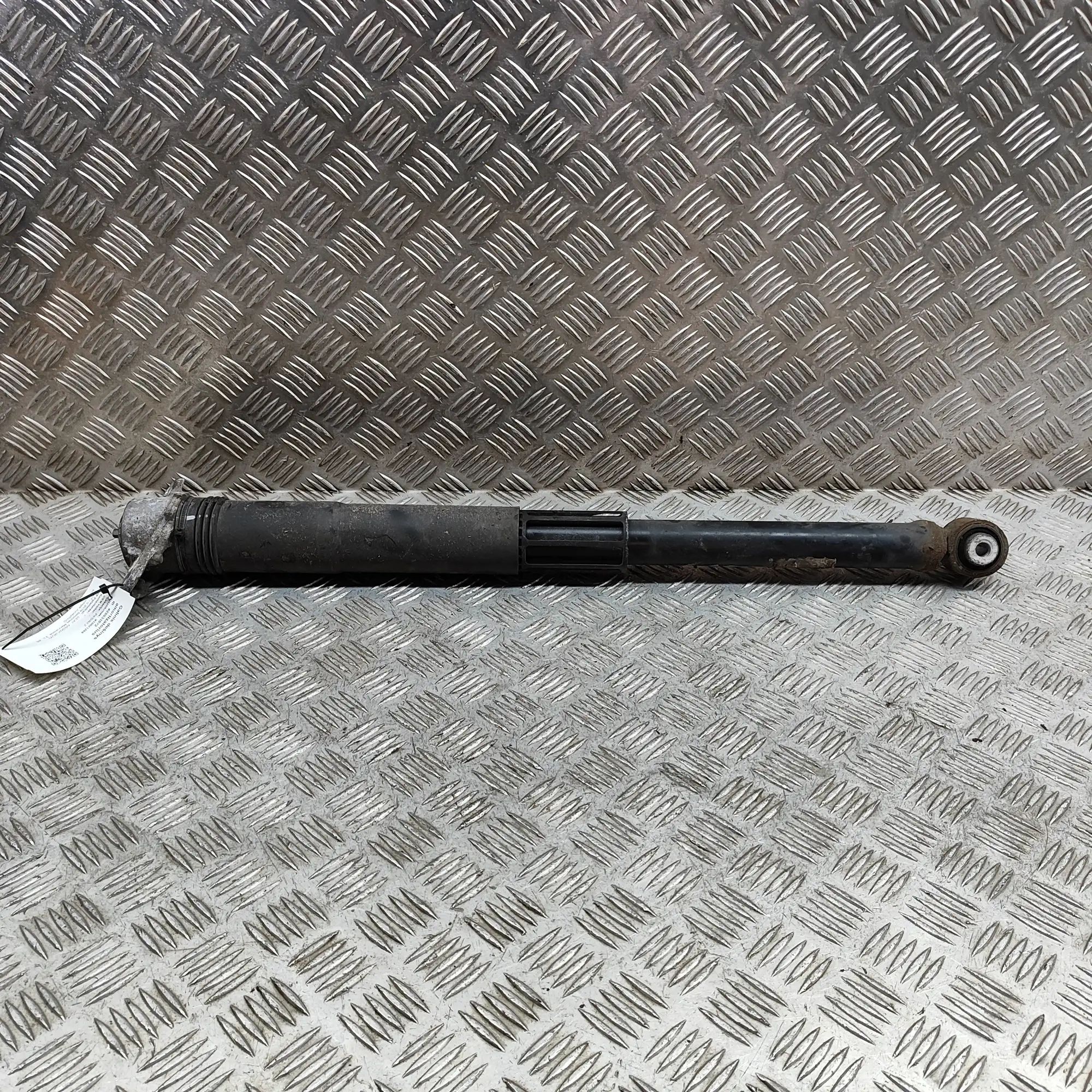 Seat Arona Shock absorber — rear right Shock absorber — rear right — SEAT ARONA (KJ7) ...