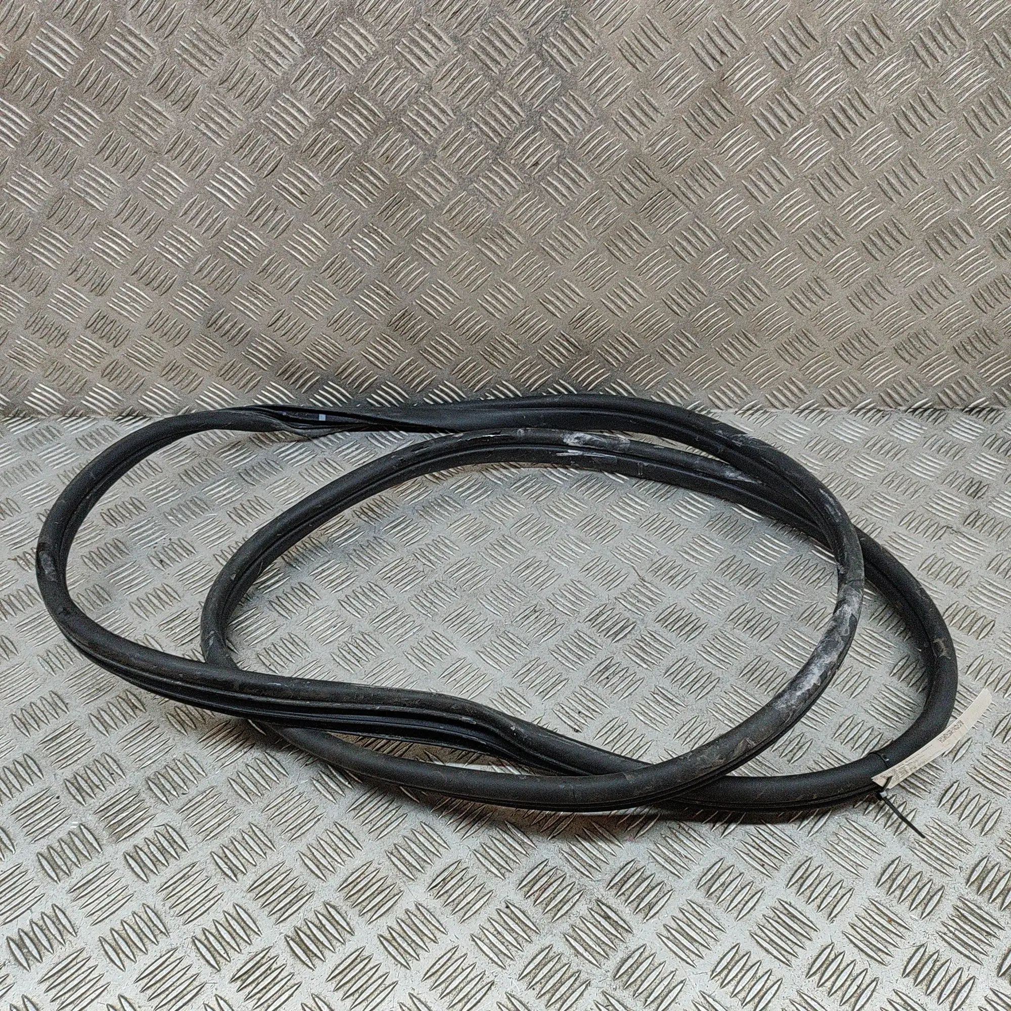 Kia EV6 Door rubber seal — front left Door rubber seal — front left — KIA EV6 (CV) (2...