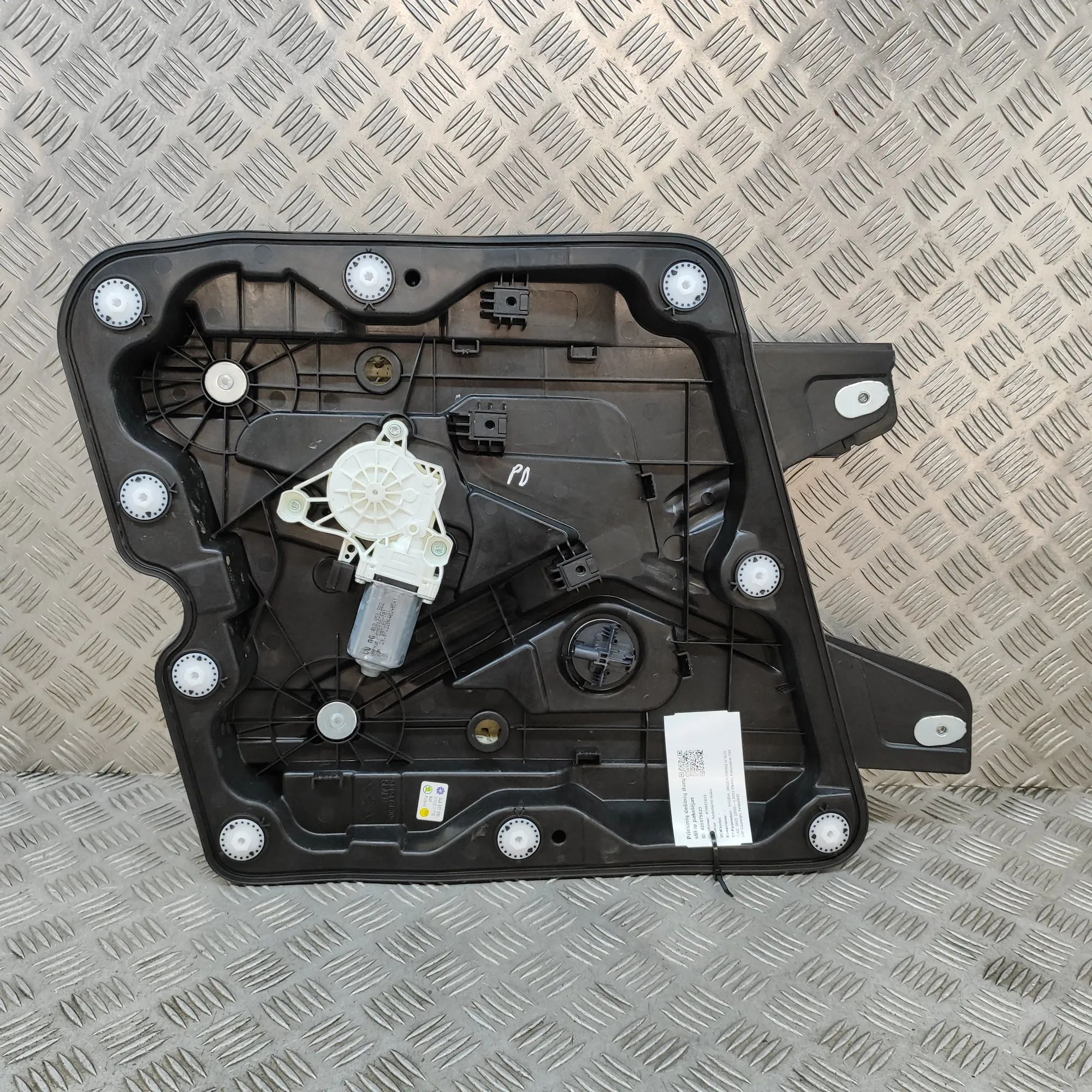 Skoda Enyaq Front Right Door Window Regulator Front Right Door Window Regulator — SKODA ENYAQ...