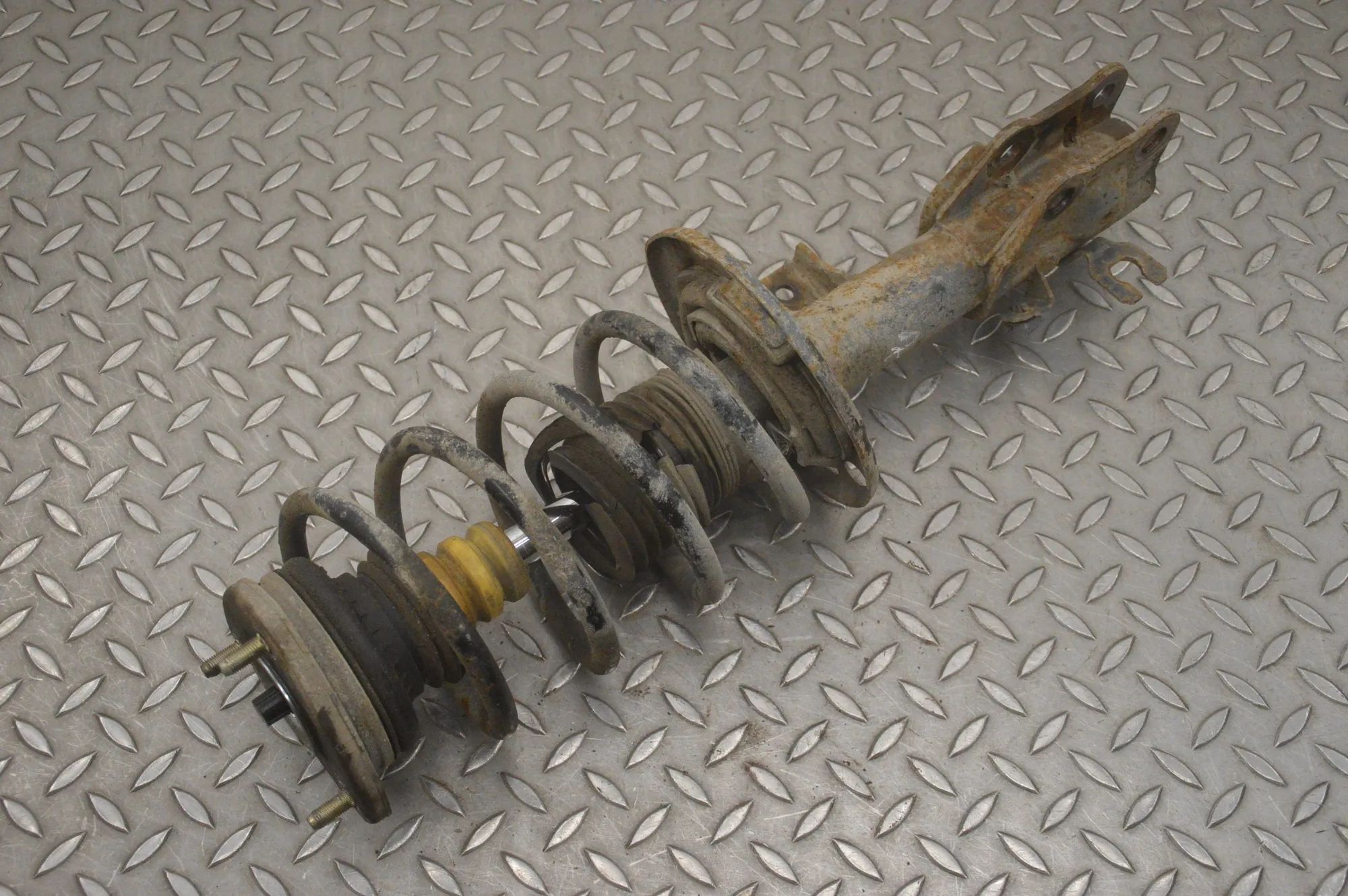 Mazda 6 (GH) Shock absorber — front left Shock absorber — front left — MAZDA 6 (Sedan GJ...