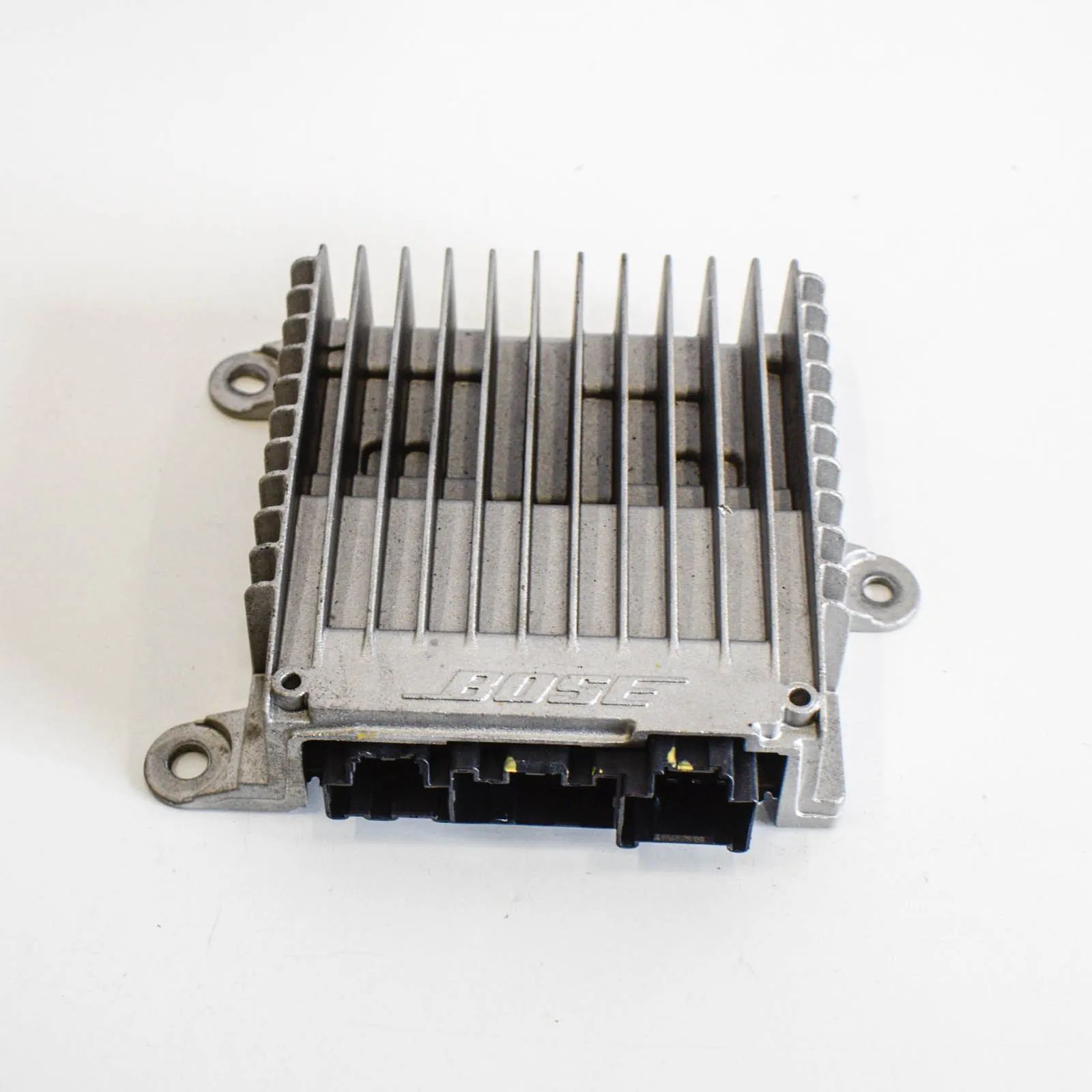 Chevrolet Volt Sound amplifier Sound amplifier — CHEVROLET VOLT (2011-...) — 2...