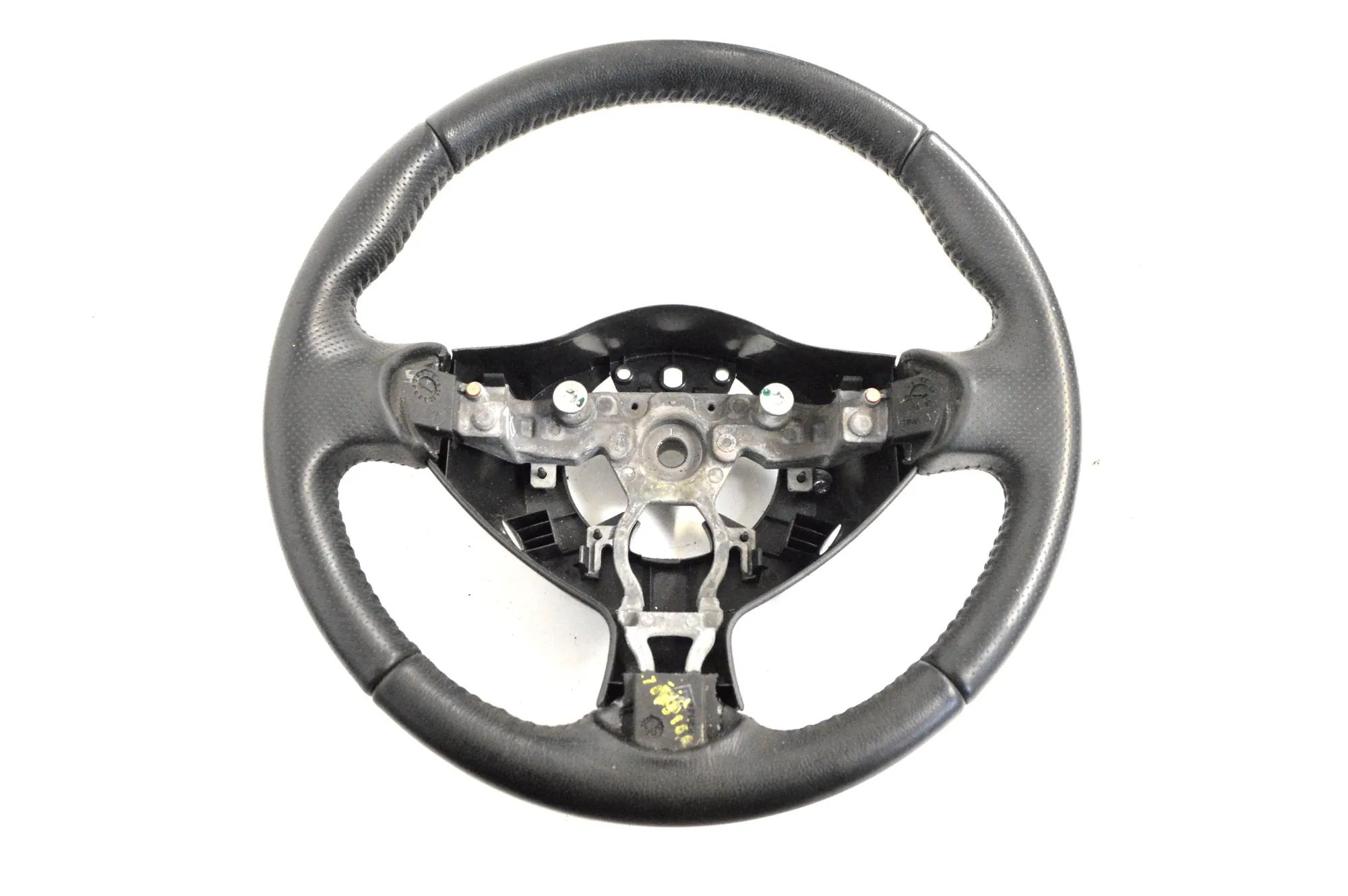 Nissan Juke steering wheel Steering Wheel — NISSAN JUKE (F15) (2010-...)

...