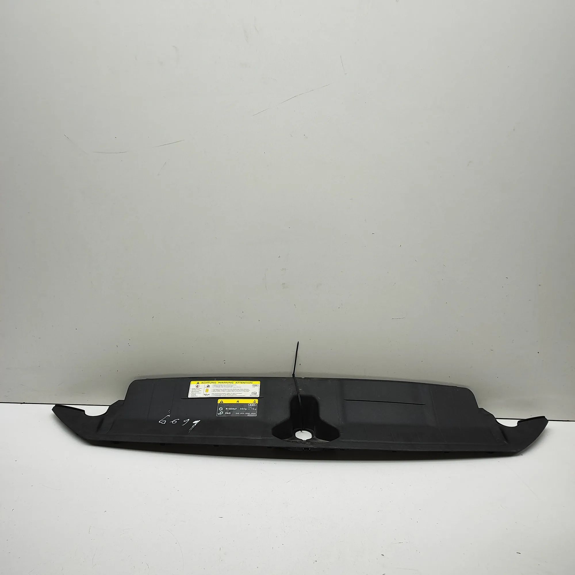 Audi TT (8S) Slam Panel Frame Plastic Trim Slam Panel Frame Plastic Trim — AUDI TT (FV3) (...