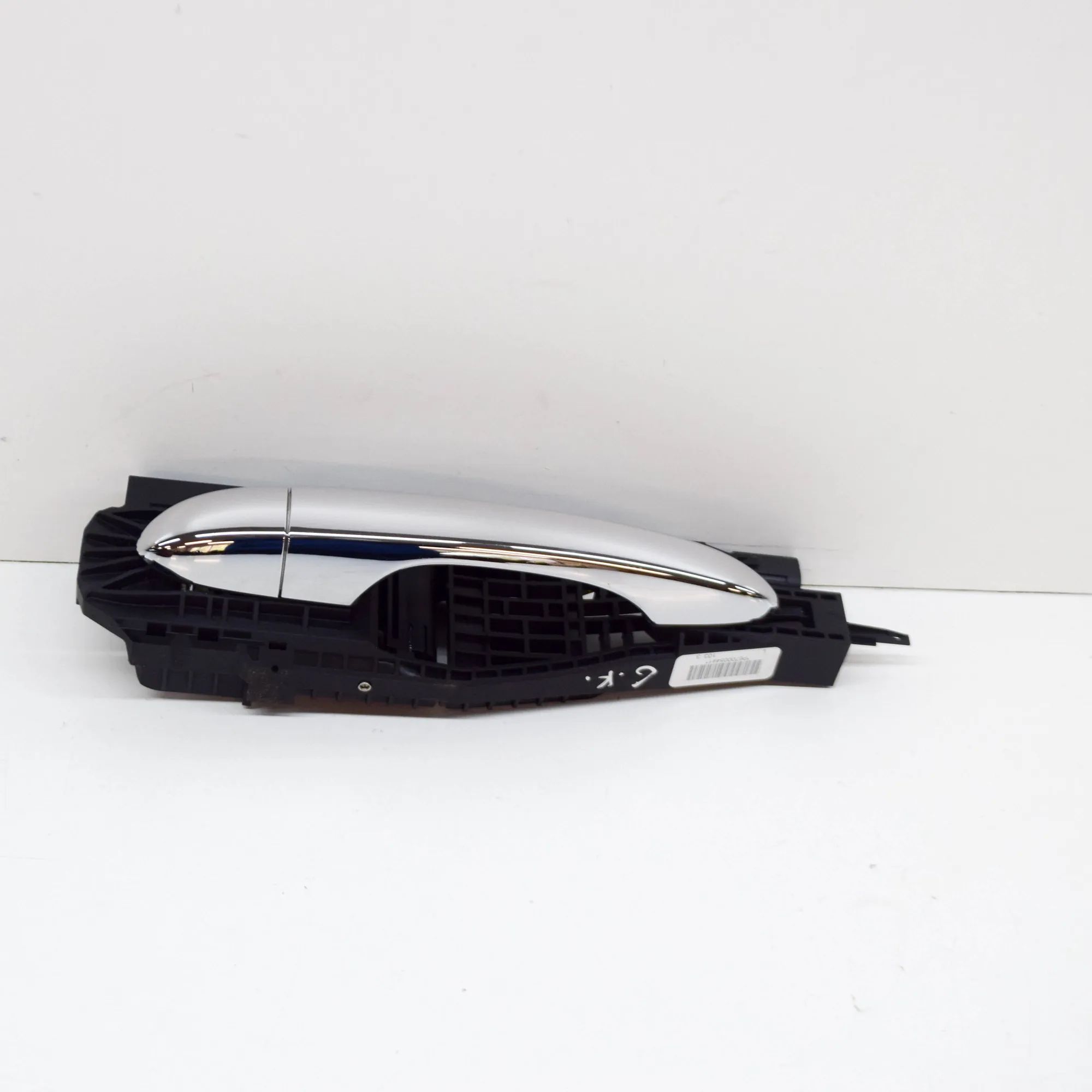 Maserati Quattroporte Exterior door handle — rear left Exterior door handle — rear left — MASERATI QUA...