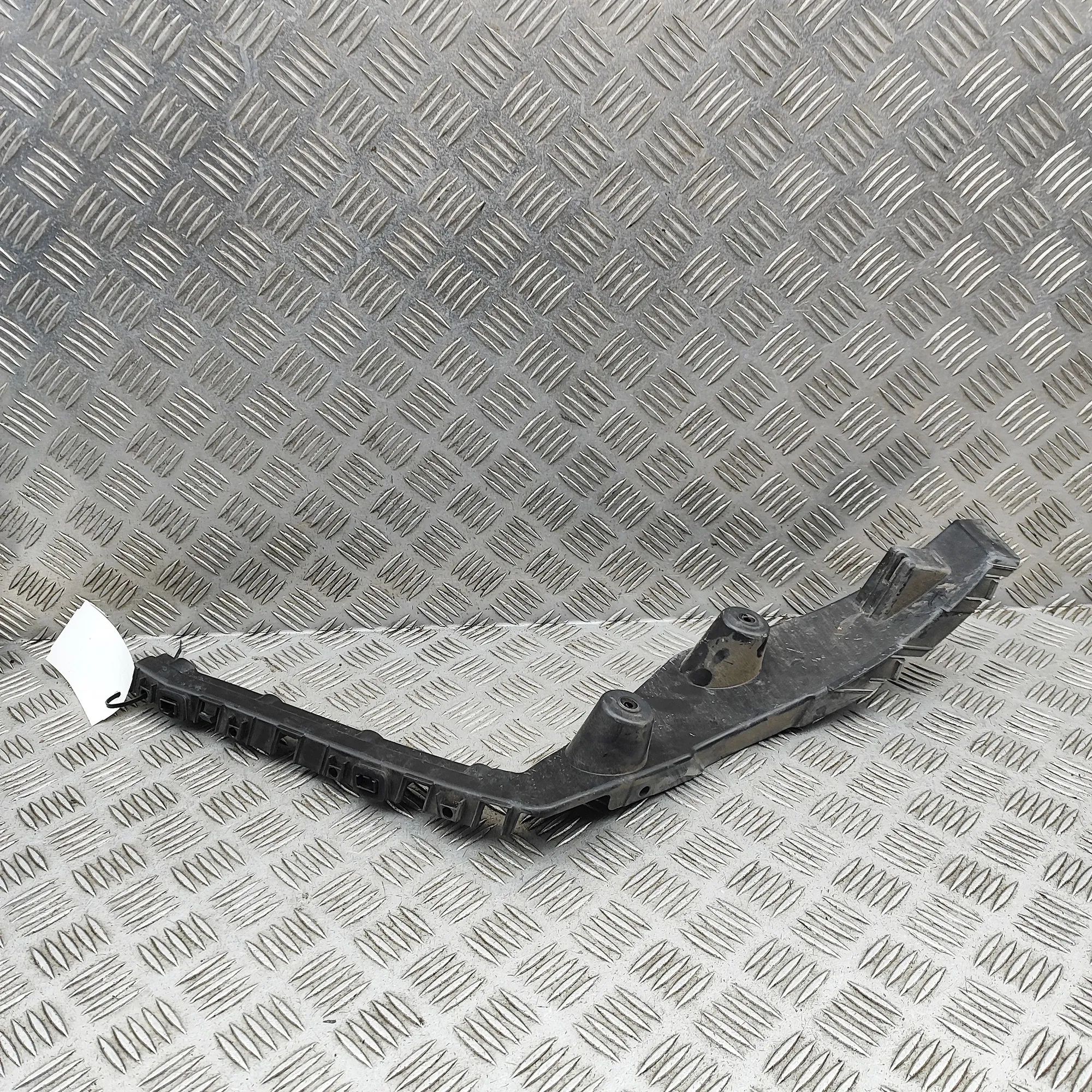 Maserati Levante Rear Left Bumper Bracket Rear Left Bumper Bracket — MASERATI LEVANTE (SU...