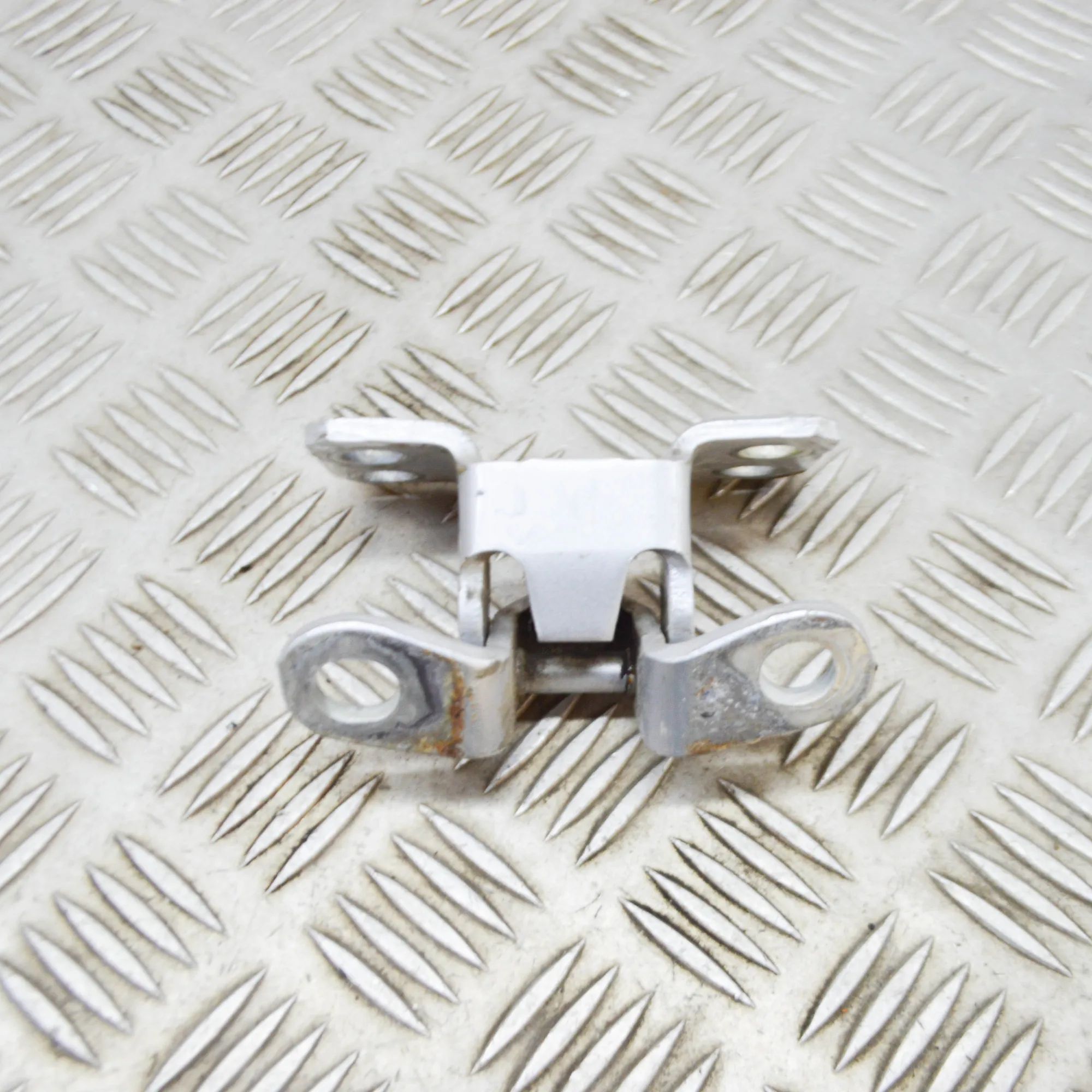 Toyota Land Cruiser 150 Right Side Bootlid Hinge Right Side Bootlid Hinge — TOYOTA LAND CRUISER ...
