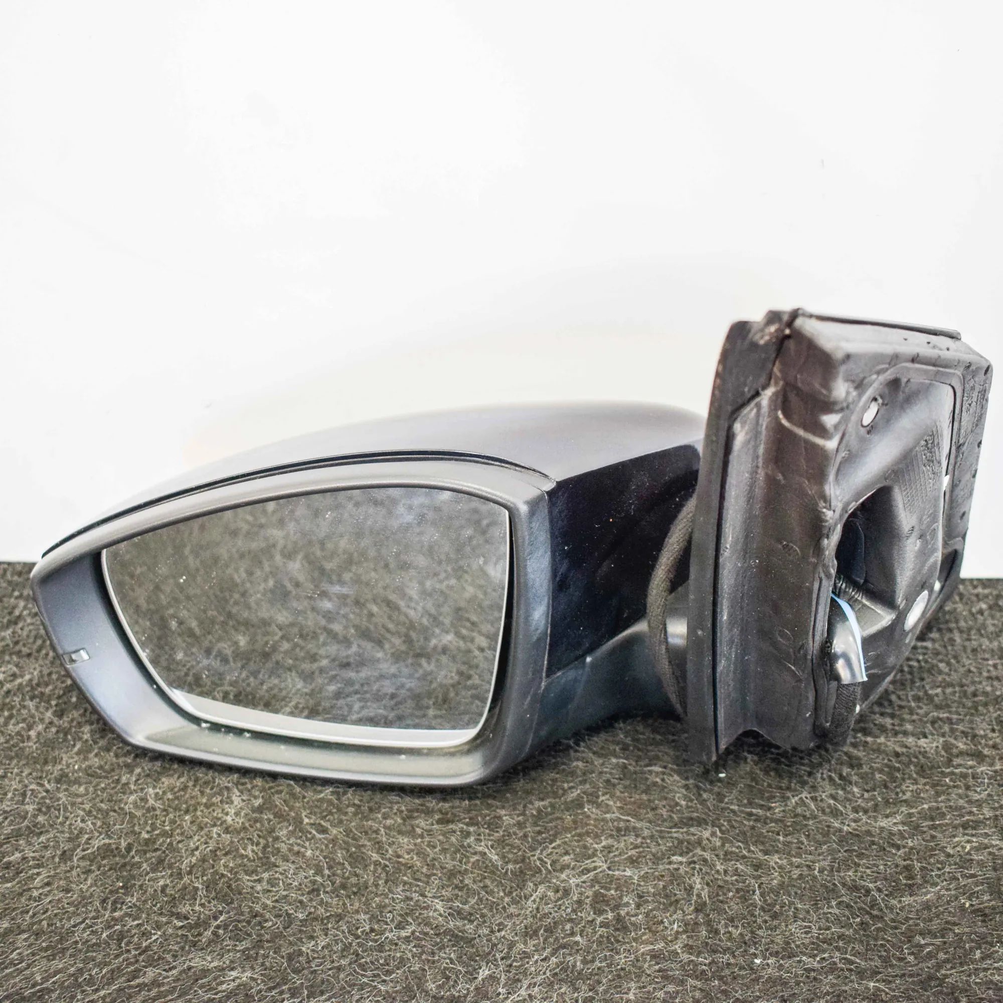 Volkswagen Polo Left Side Wing Mirror Left Side Wing Mirror — VW POLO (6R, 6C) (2009-...