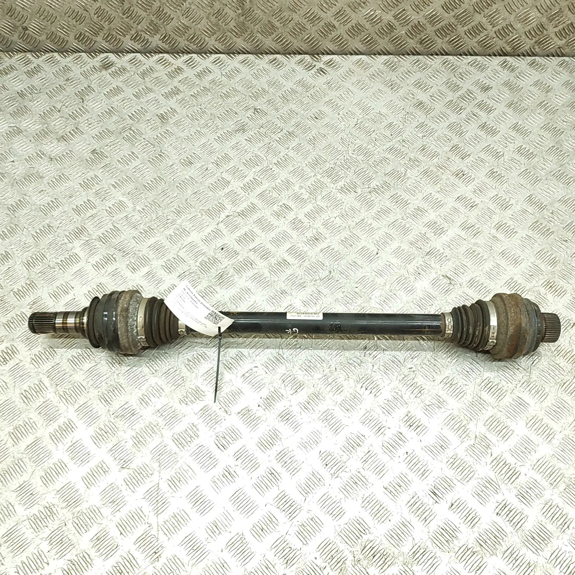 Porsche Macan Rear Left Driveshaft Rear Left Driveshaft — PORSCHE MACAN (95B) (201...