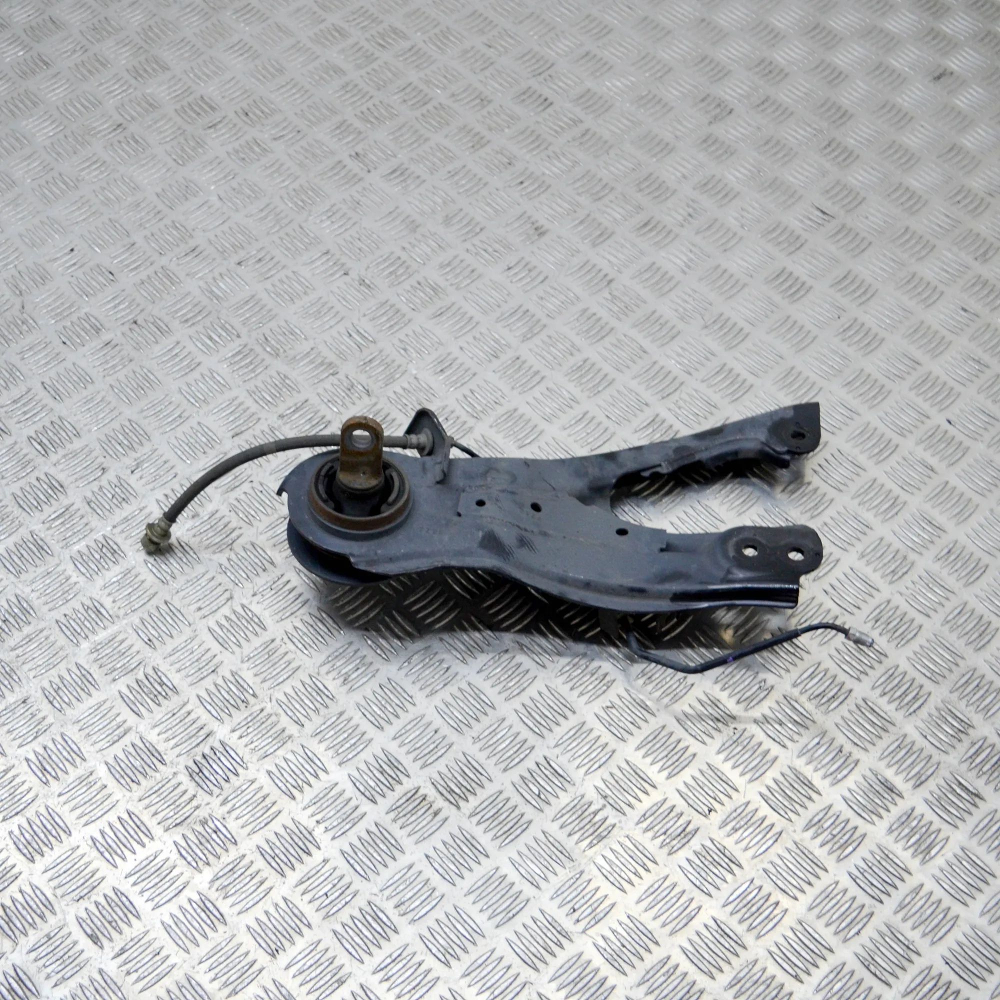 Honda Odyssey Control arm — rear right Control arm — rear right — HONDA ODYSSEY (RL6) ...