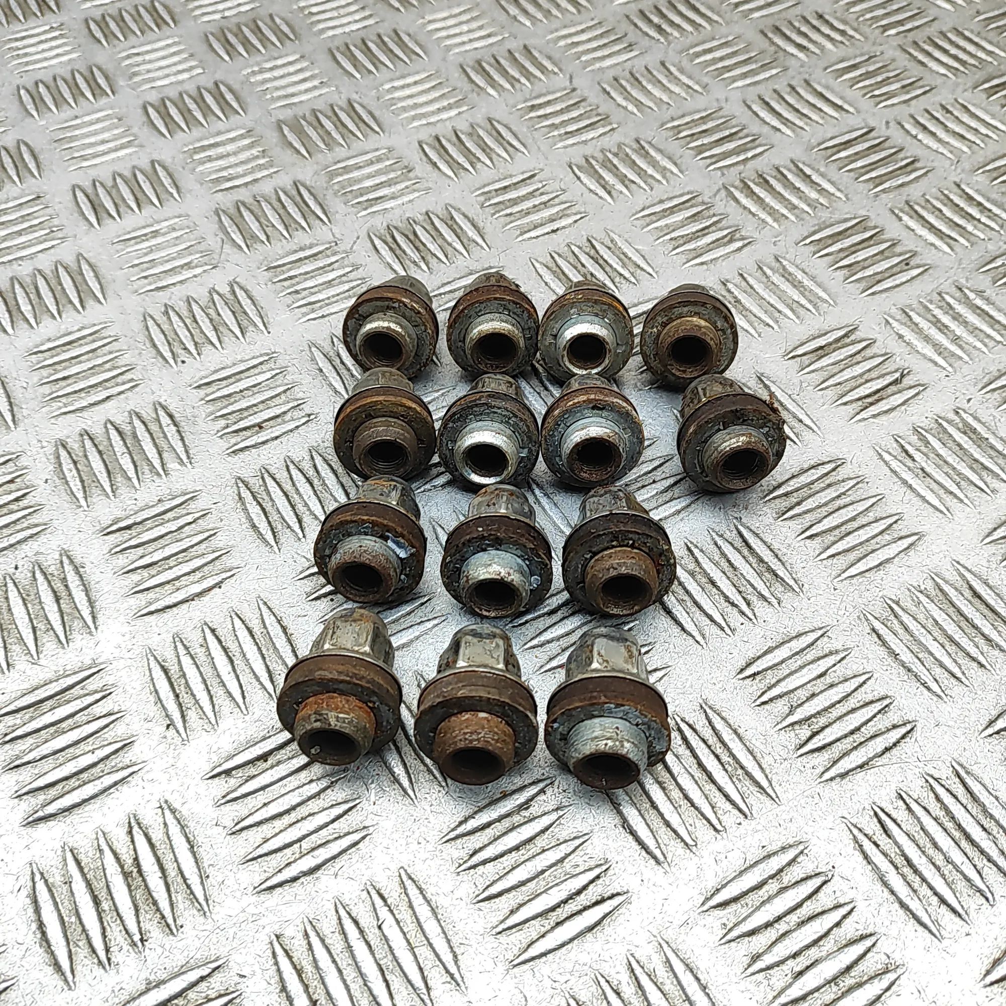 Jaguar XK Wheel Screws Kit Wheel Screws Kit — JAGUAR XK (Coupe X150) (2006...