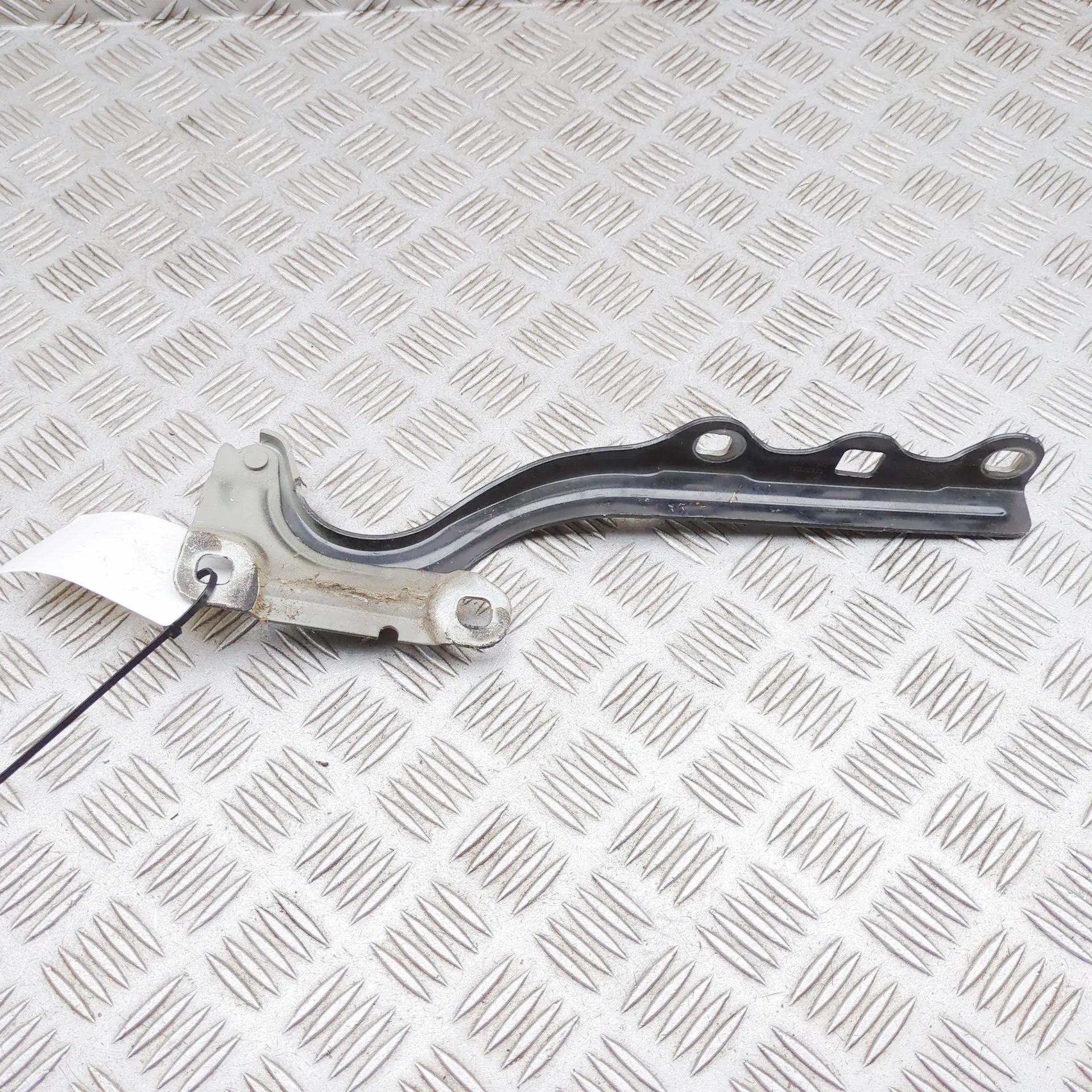 Opel Crossland X Bonnet hinge — front left Bonnet hinge — front left — OPEL CROSSLAND (X P...