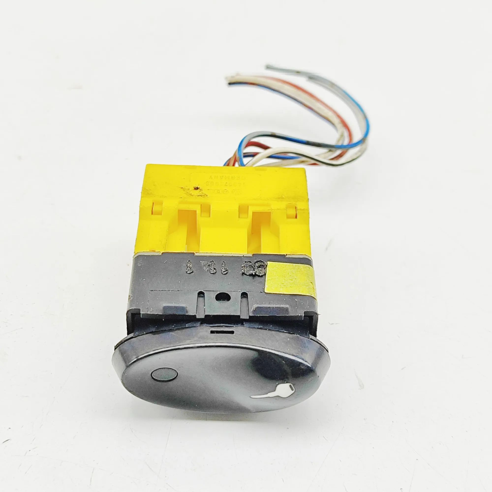 Porsche Boxster (986) Central locking Switch Central Locking Switch — PORSCHE BOXSTER (986) ...