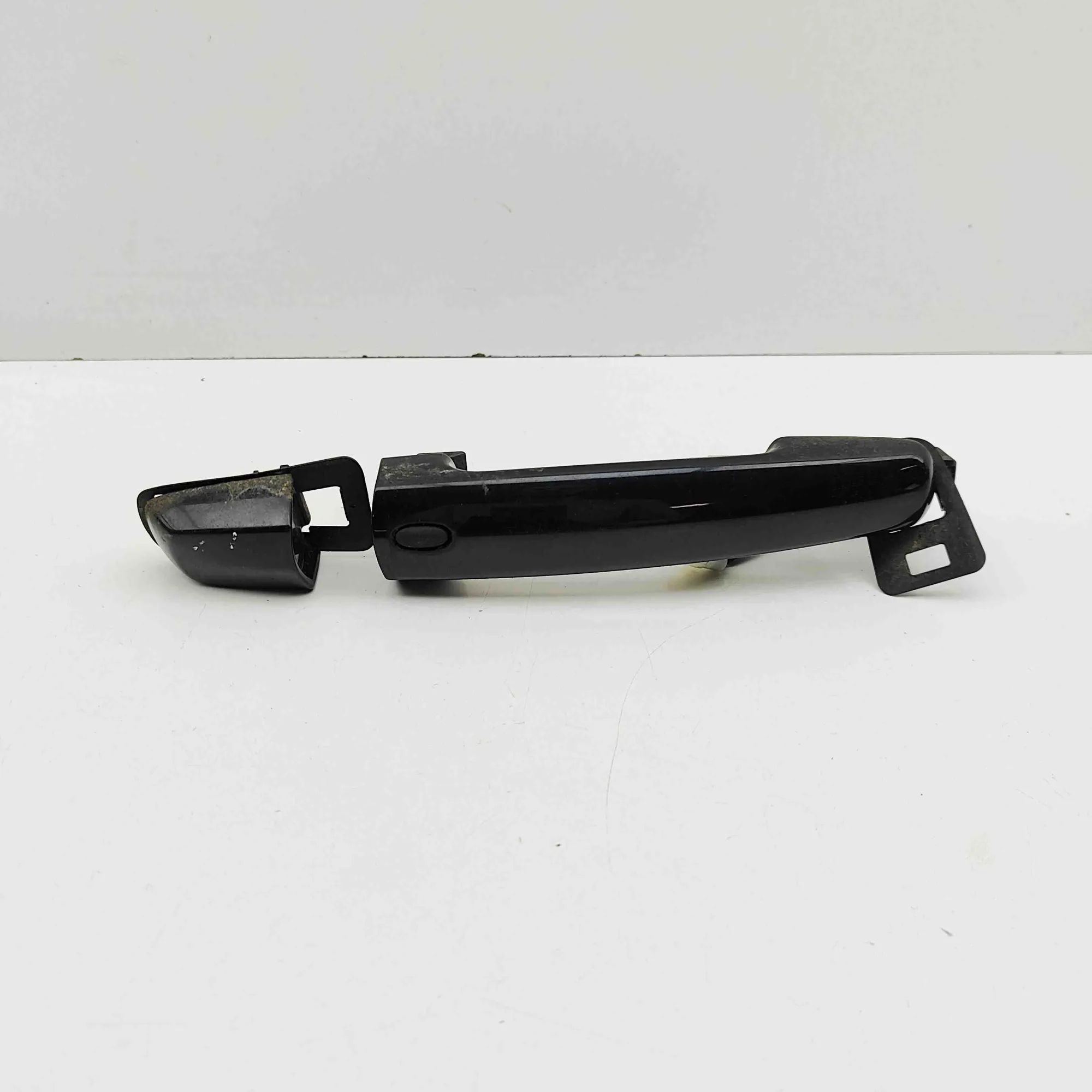 Suzuki Grand Vitara Tailgate Bootlid Handle Tailgate Bootlid Handle — SUZUKI GRAND (VITARA ...
