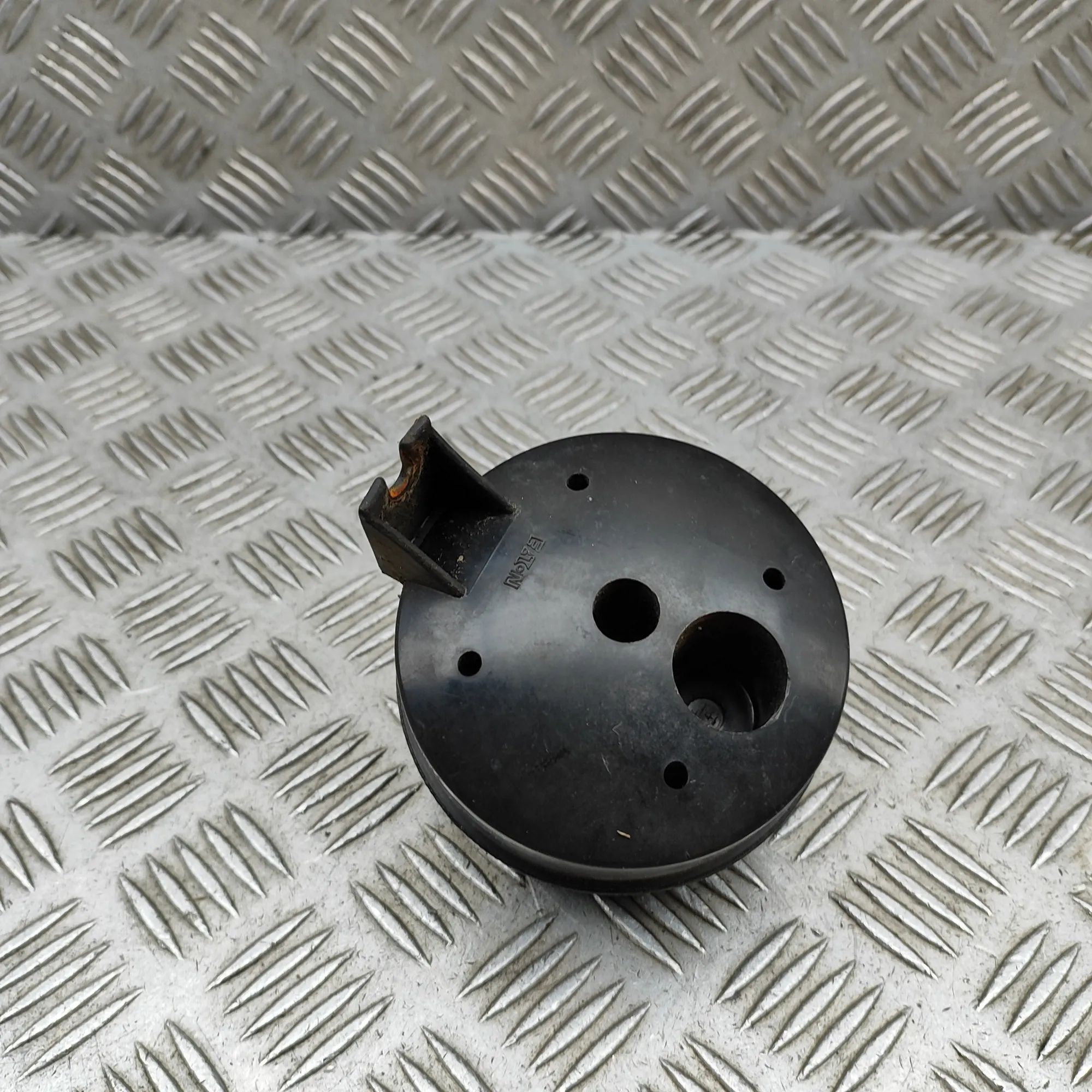 Maserati Biturbo (2, 4, Spyder, Karif) Vacuum reservoir Vacuum reservoir — MASERATI 425 (1987-1994) — 3...
