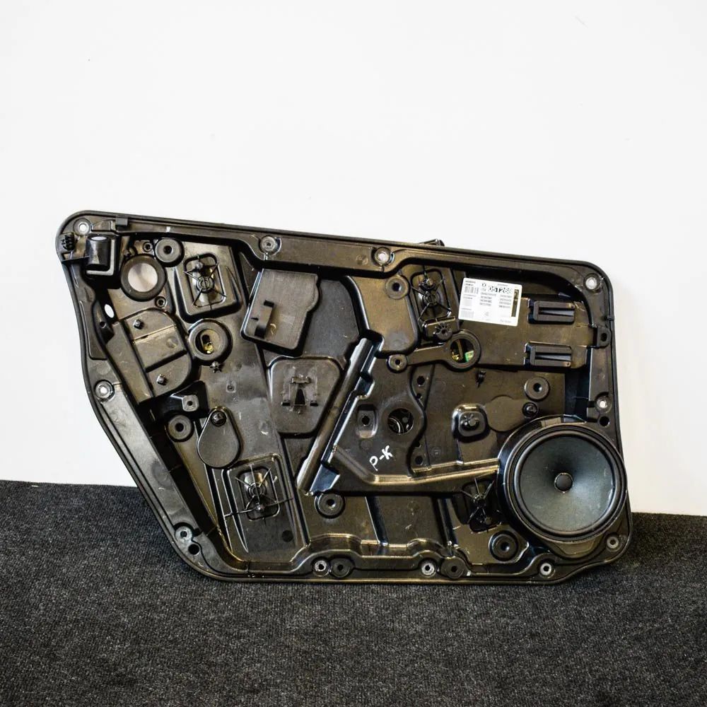 Mercedes-Benz GLA (X156) Front Left Door Window Regulator Front Left Door Window Regulator — MERCEDES BEN...