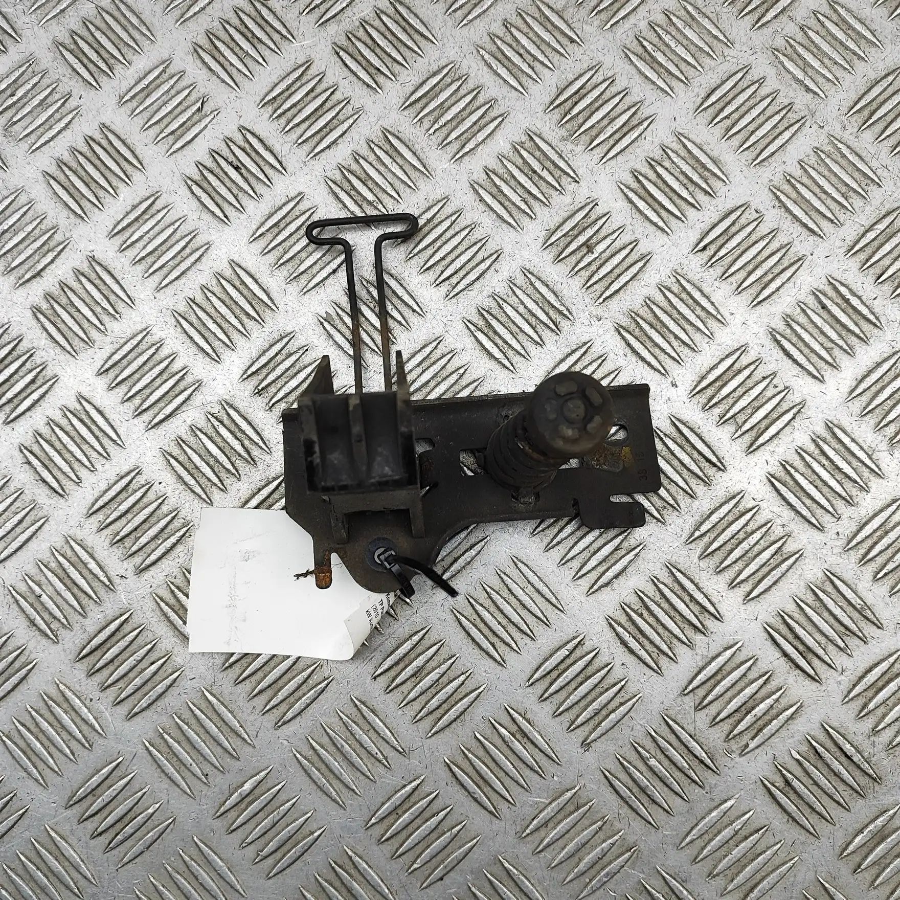 Opel Movano (B) Bonnet safety catch Bonnet safety catch — OPEL MOVANO (B Van) (2010...