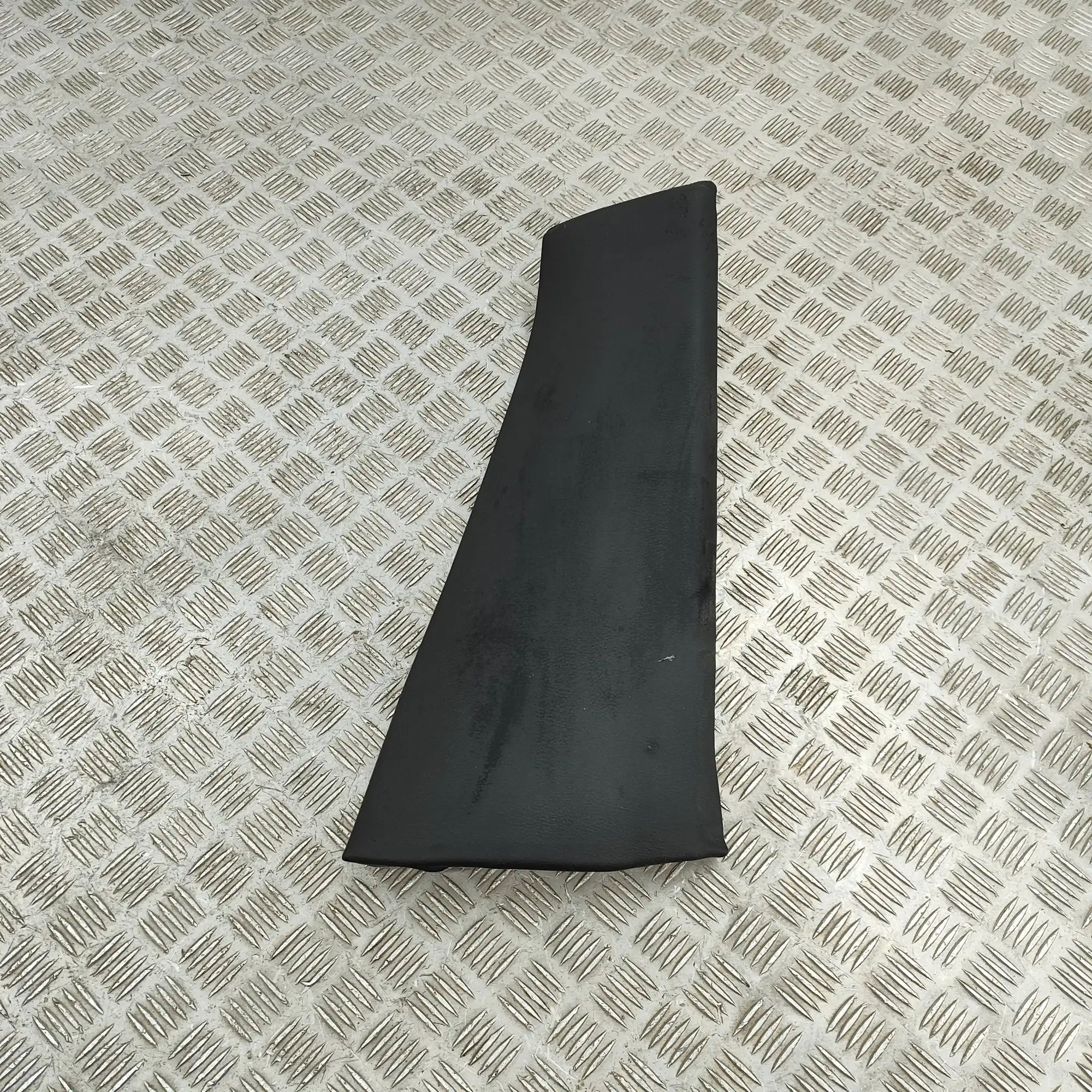 BMW X3 (F25) Rear Right Seat Trim Rear Right Seat Trim — BMW X3 (F25) (2010-2017)...