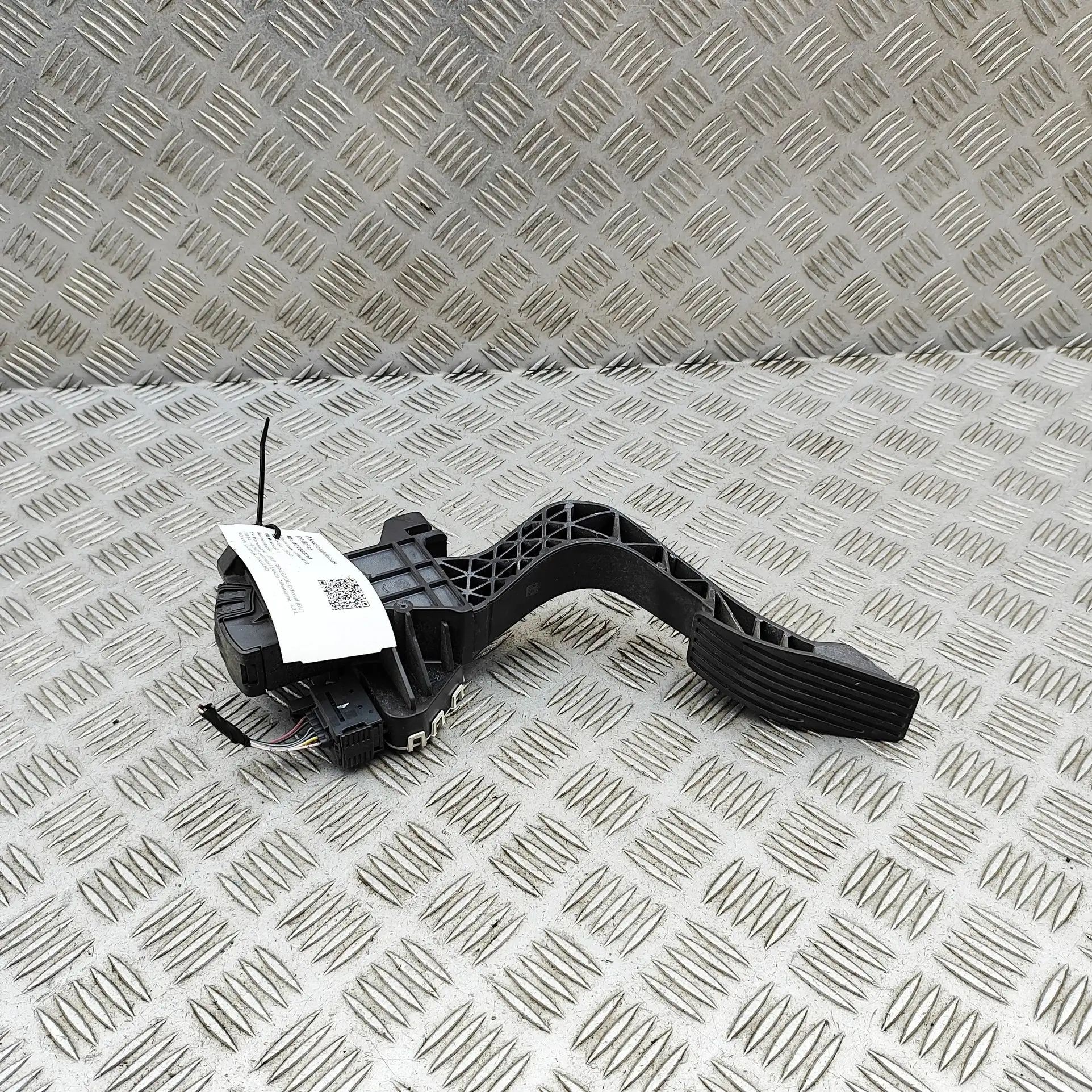 Jeep Renegade Throttle Pedal Throttle Pedal — JEEP RENEGADE (Off-road BU) (2...