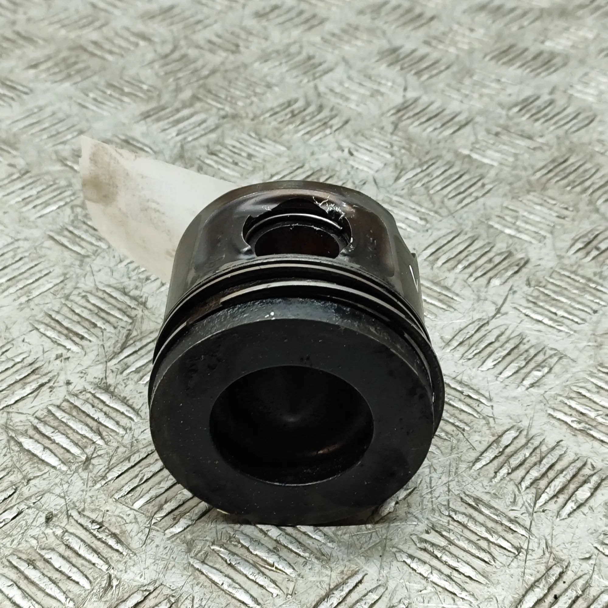 BMW 1 (E81 / E82 / E87 / E88) Piston Piston — BMW 1 SERIES (E81, E82, E87, E88) (200...