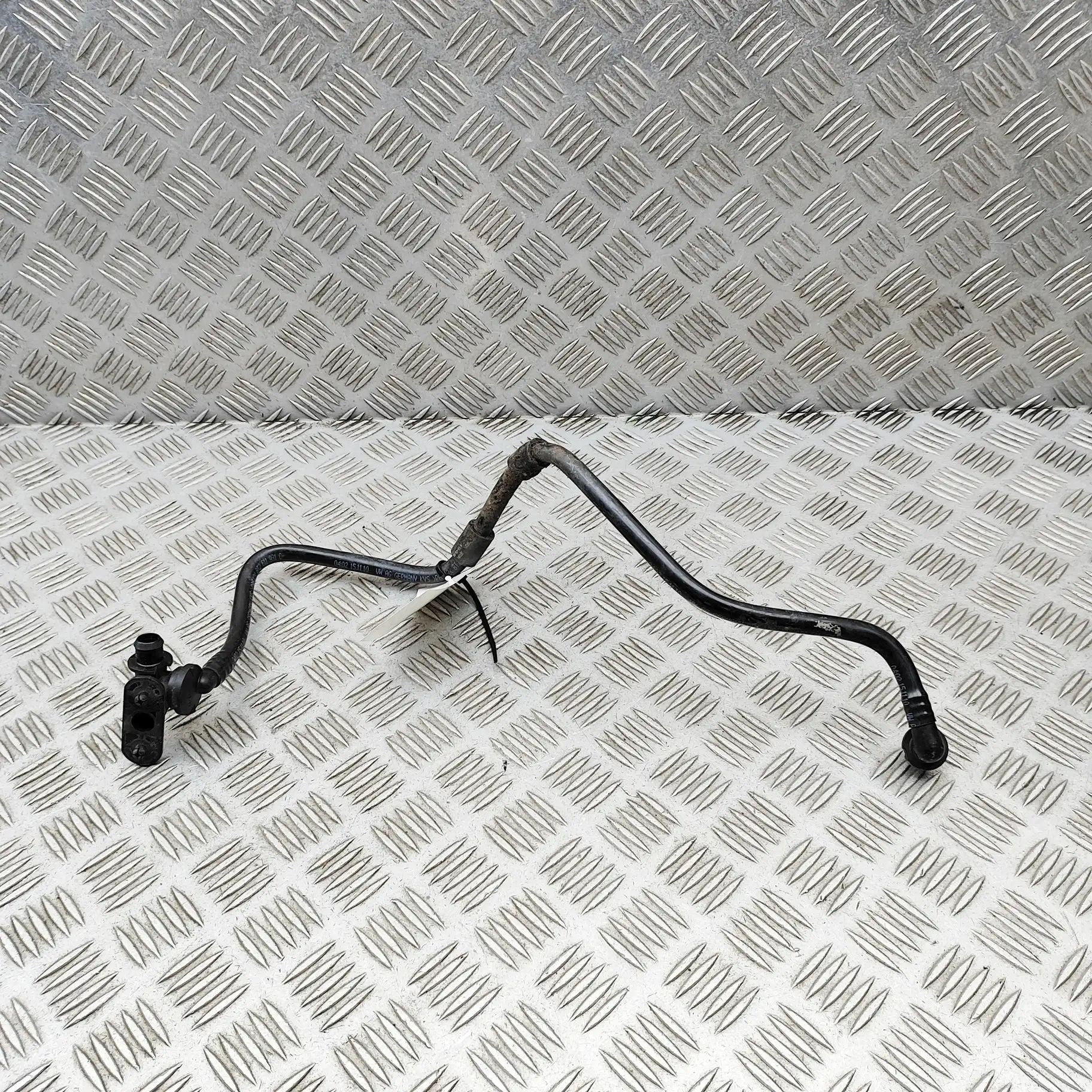 Audi A5 (B8) Vacuum pipe Vacuum pipe — AUDI A5 (8T3) (2007-2016) — 8T261...