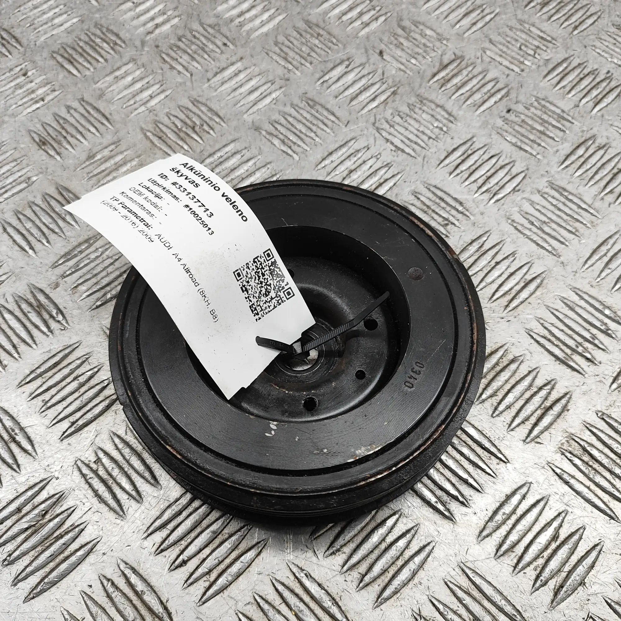 Audi A4 (B8) Crankshaft pulley Crankshaft pulley — AUDI A4 (Allroad 8KH, B8) (...