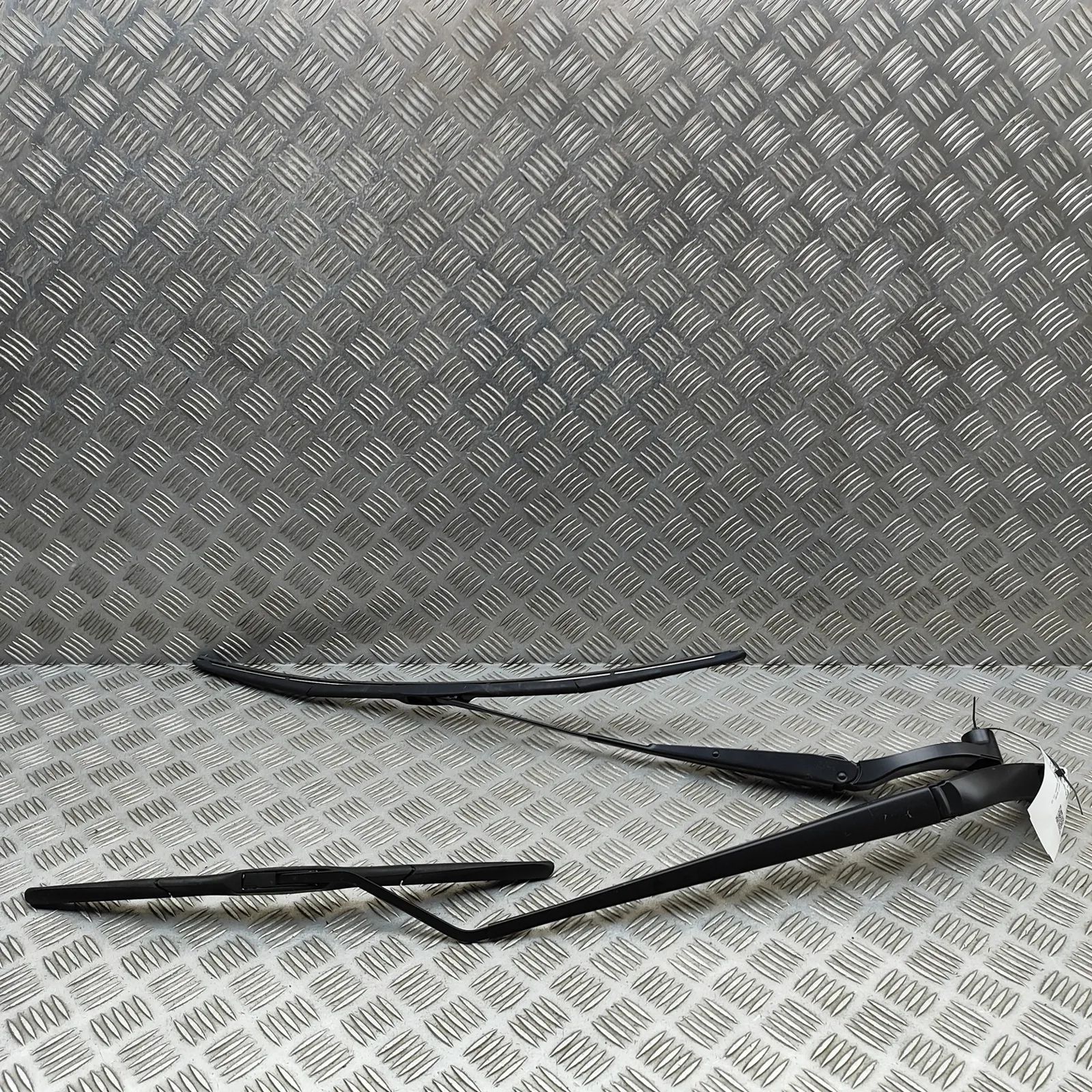 Chevrolet Malibu Front Wiper Arms Front Wiper Arms — CHEVROLET MALIBU (2015-...) ...