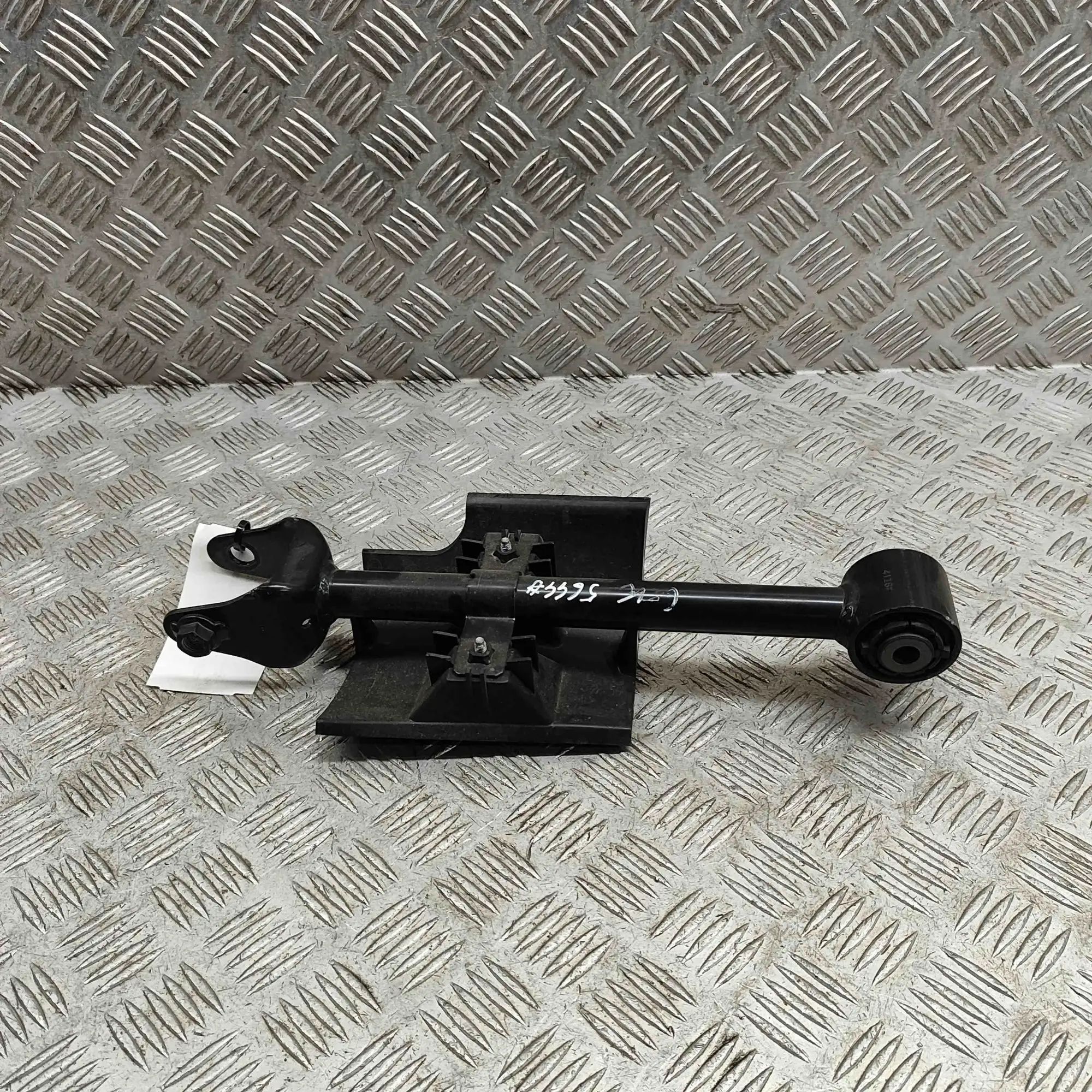 Mazda CX-5 (KF) Control arm — rear left Control arm — rear left — MAZDA CX-5 (KF) (2016...