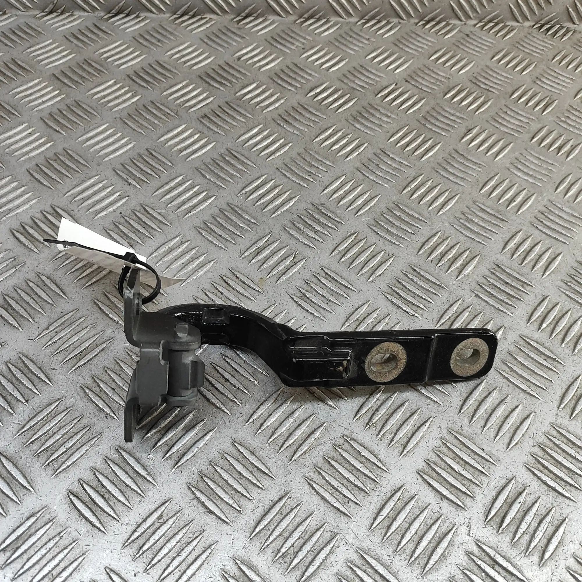 Mercedes-Benz GLE (W167) Left Side Bootlid Hinge