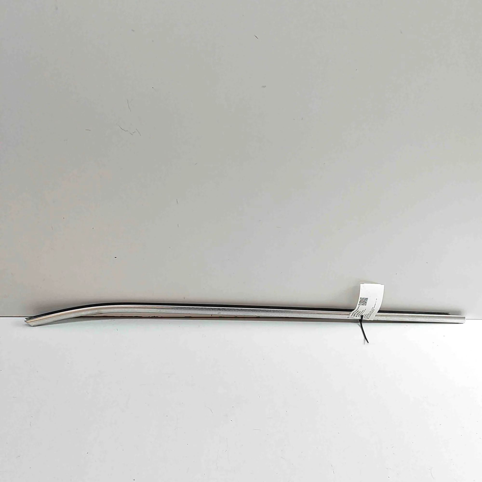 BMW X3 (F25) Door window moulding — front — right