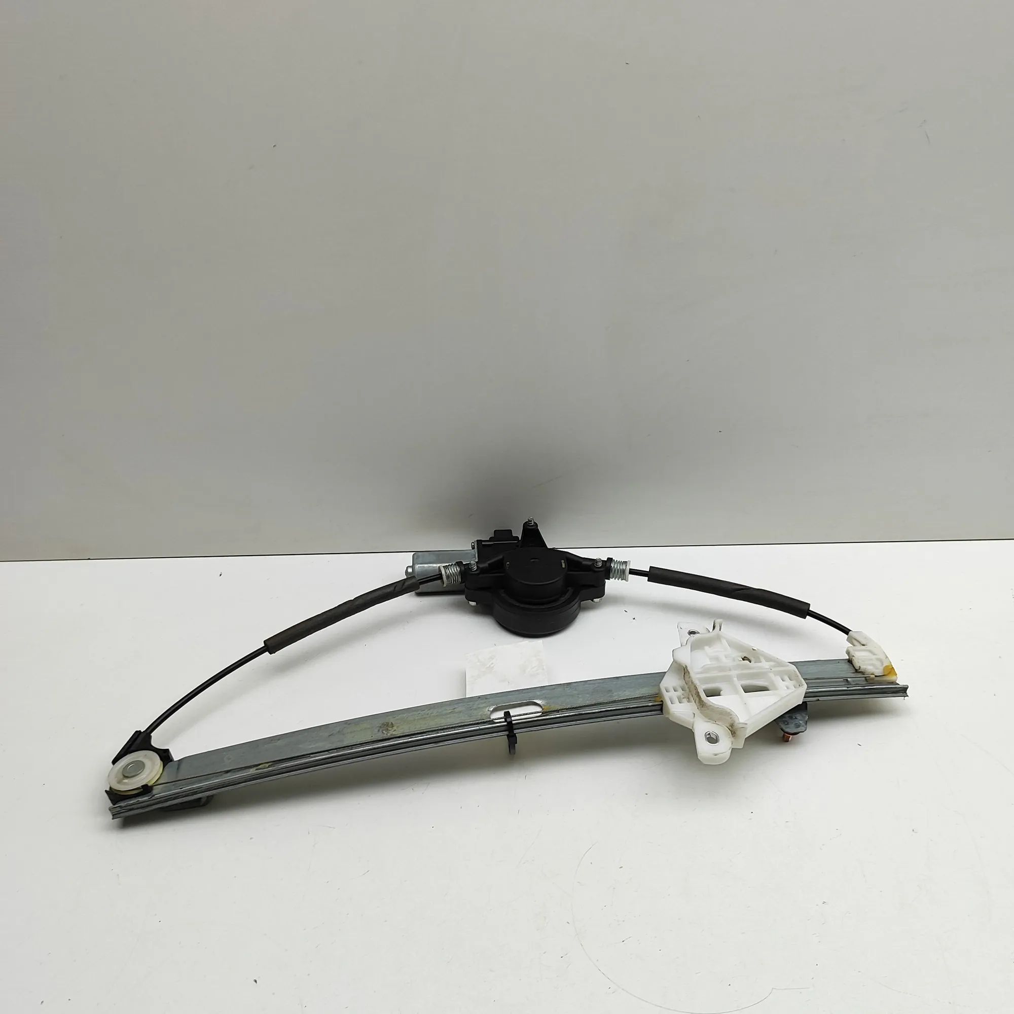 Mazda CX-5 (KE) Front Right Door Window Regulator Front Right Door Window Regulator — MAZDA CX-5 ...