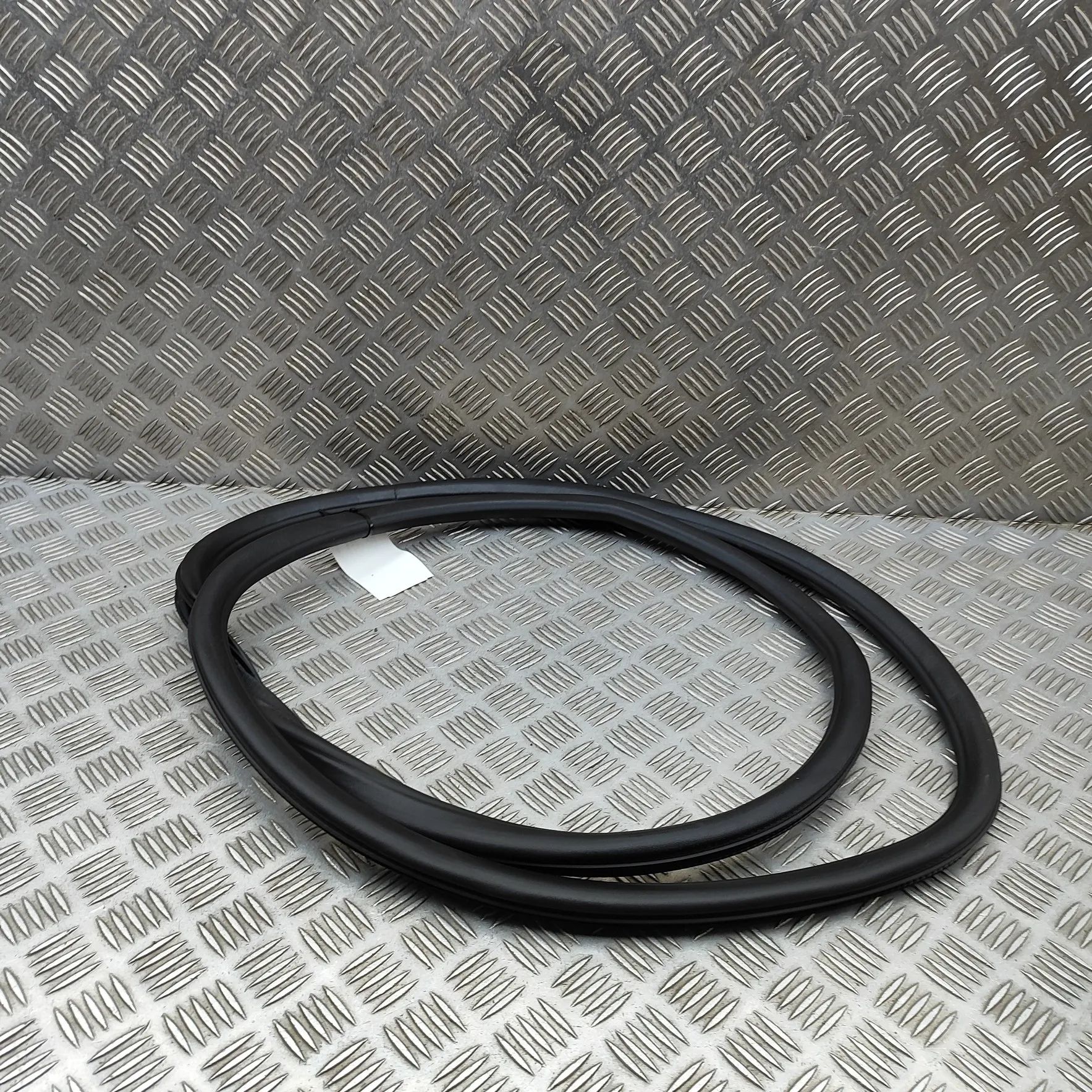 Chevrolet Malibu Door rubber seal — rear left Door rubber seal — rear left — CHEVROLET MALIBU...