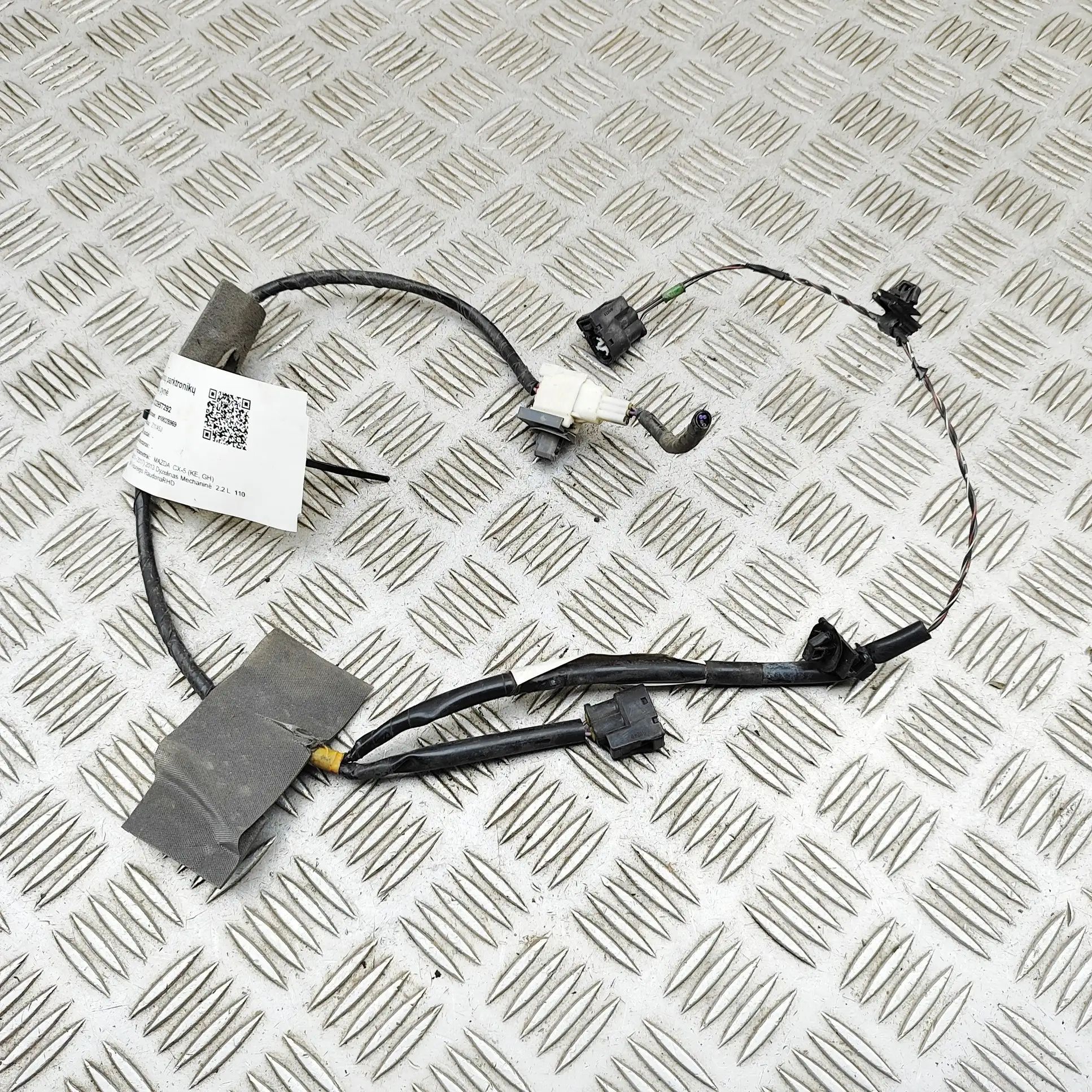 Mazda CX-5 (KE) Front Parking Sensor Wiring Loom Front Parking Sensor Wiring Loom — MAZDA CX-5 (...