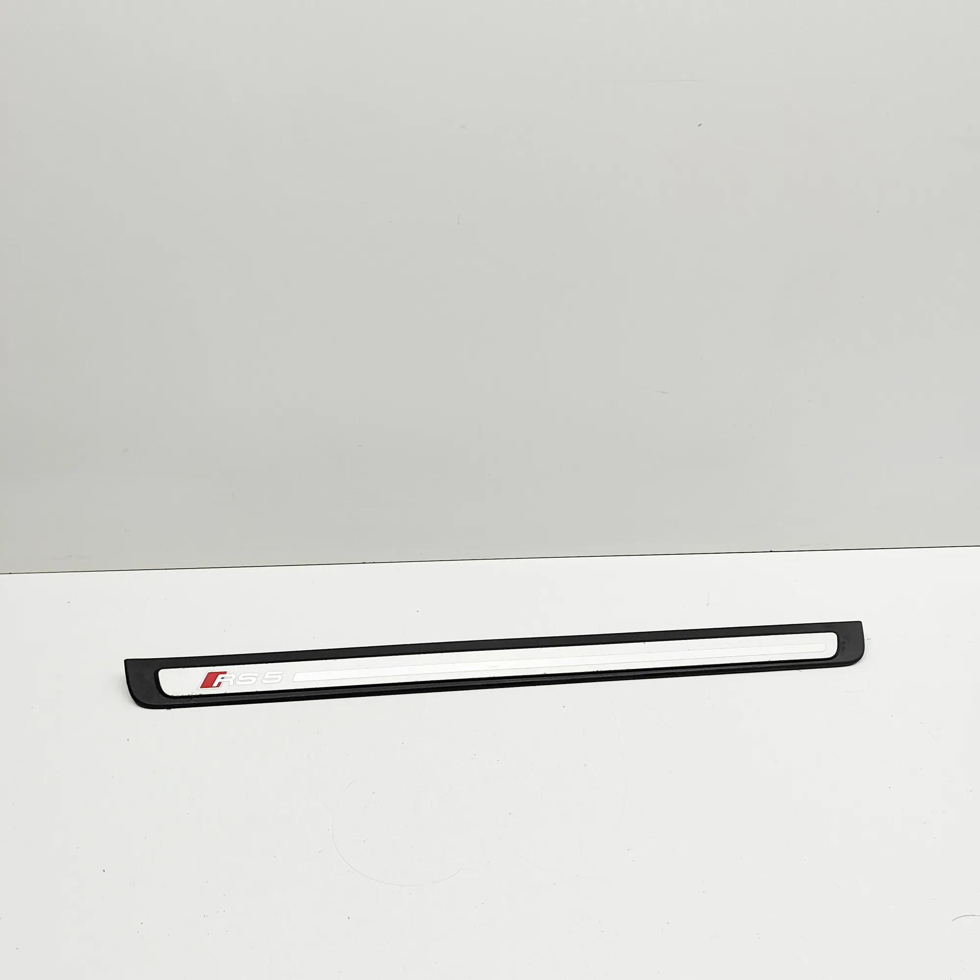 Audi A5 (B8) Sill trim — front right Sill trim — front right — AUDI A5 (8T3) (2007-2...