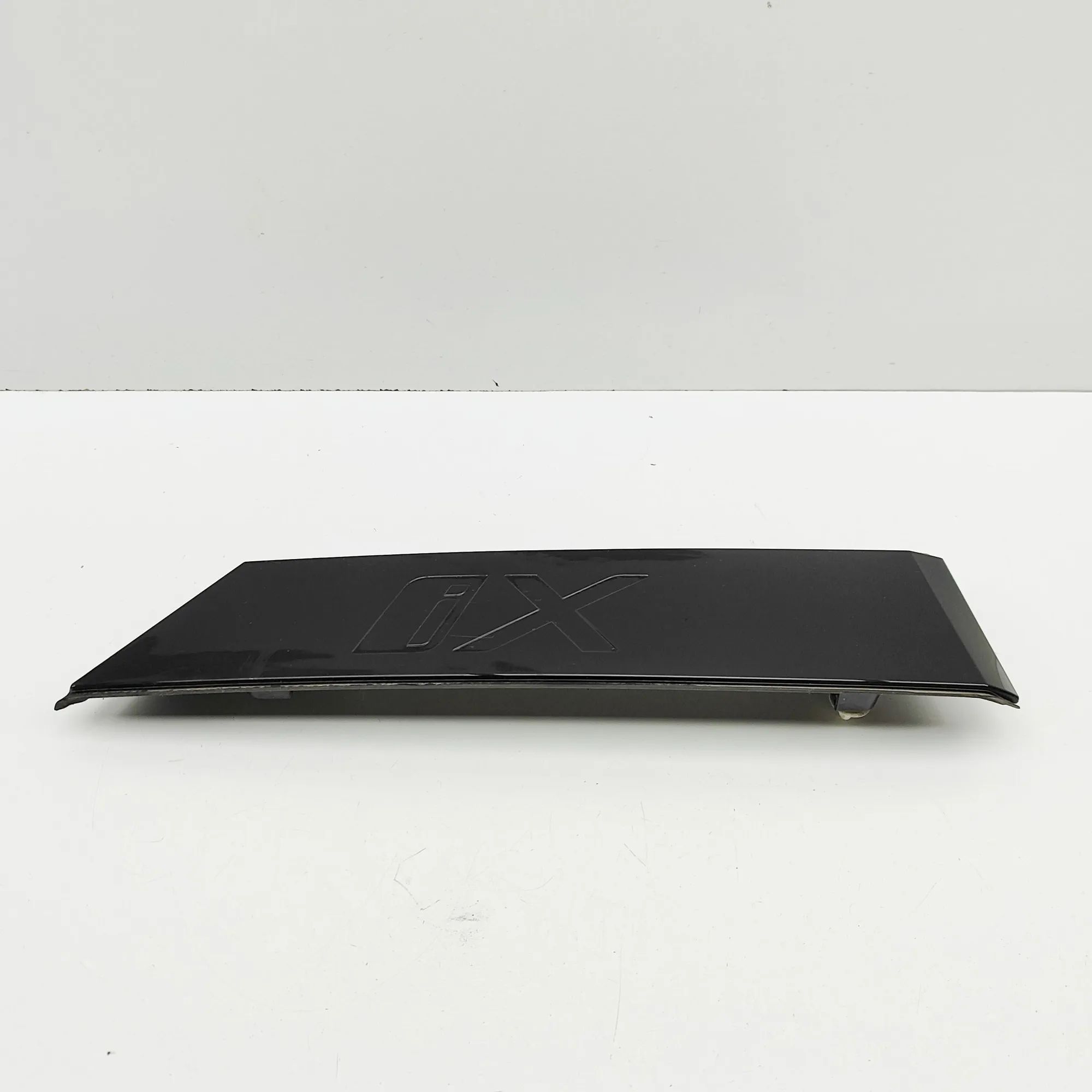 BMW iX (I20) Right Side Pillar Trim Right Side Pillar Trim — BMW IX (I20) (2021-......