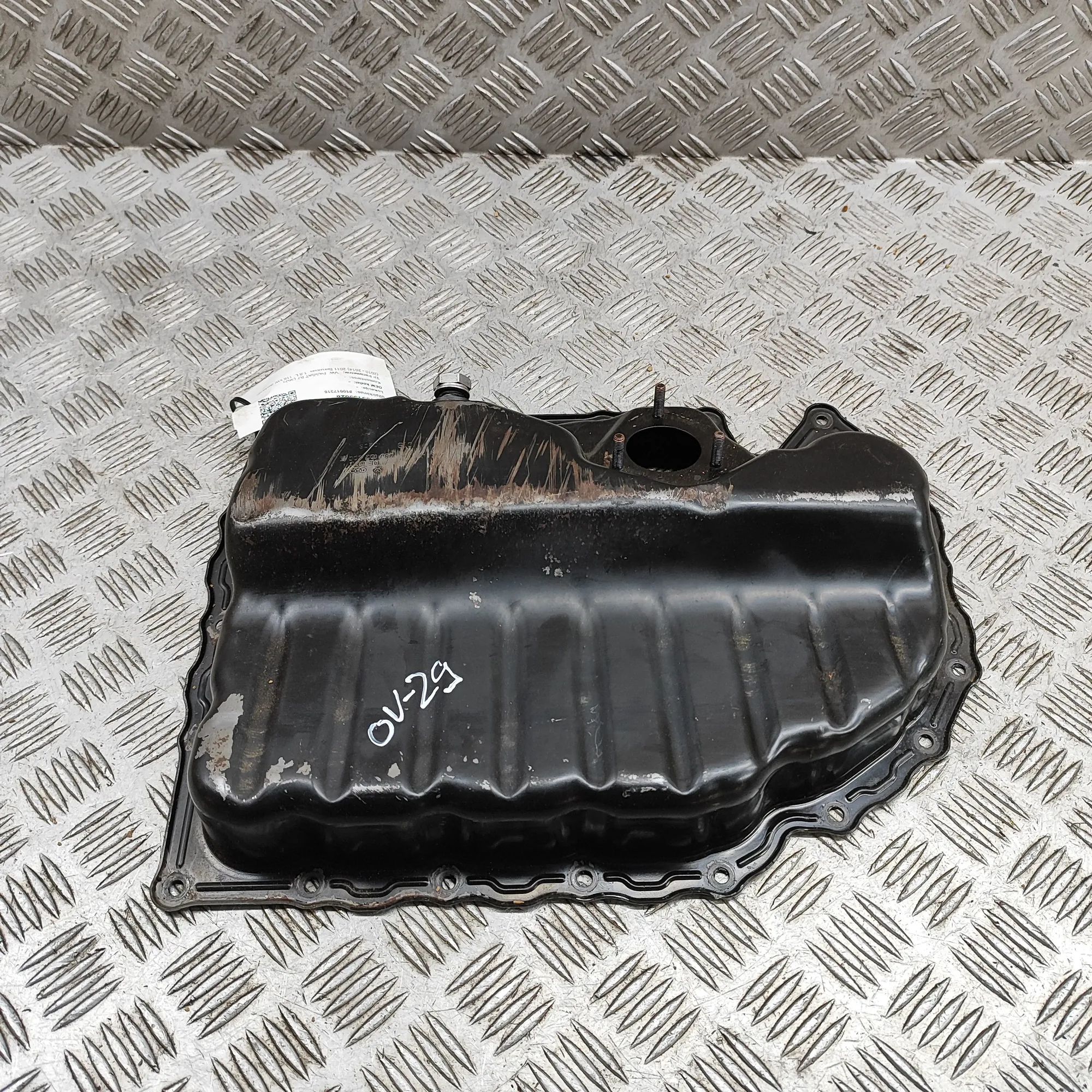 Volkswagen Passat (B7) Engine Oil Pan Engine Oil Pan — VW PASSAT (B7 362) (2010-2014)...