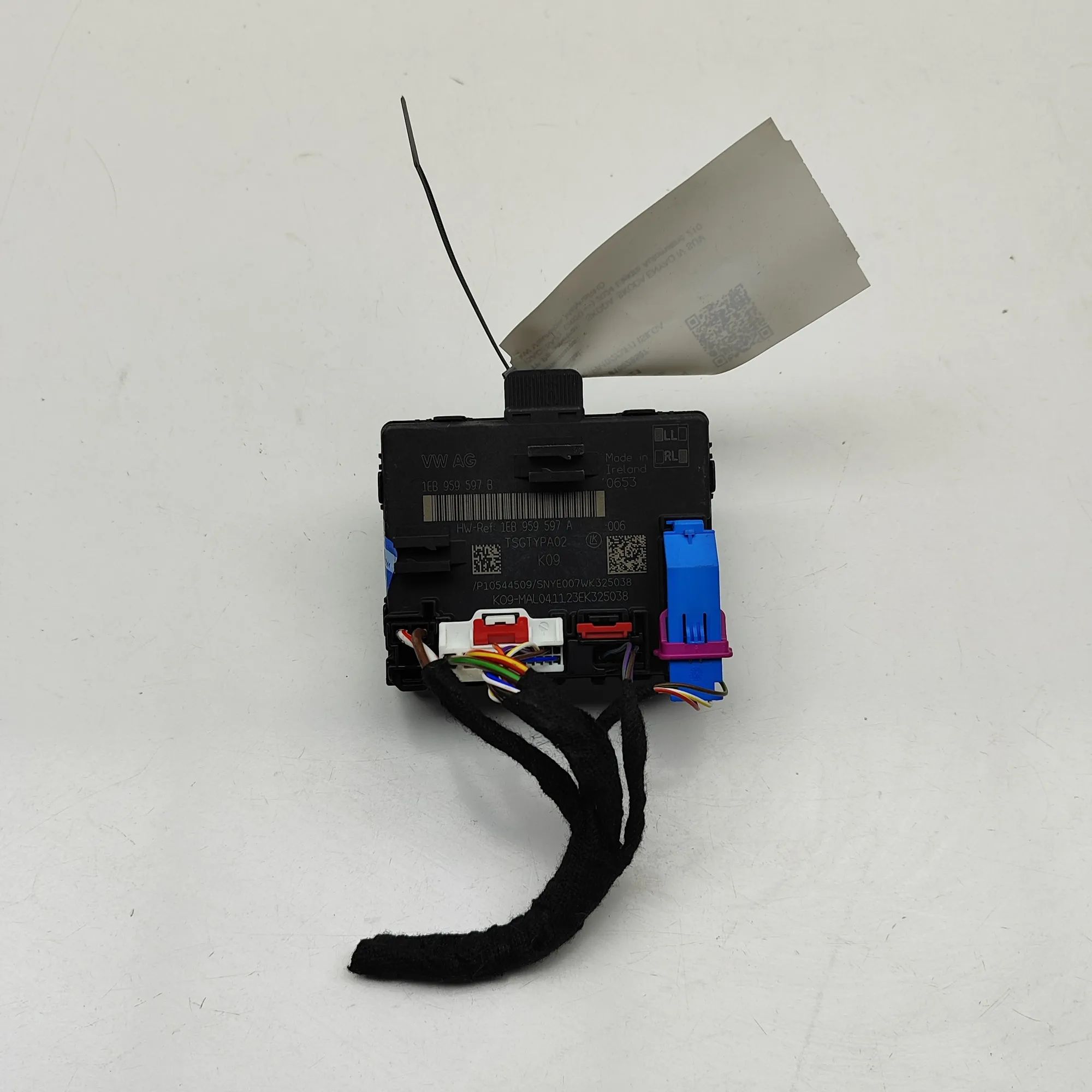 Skoda Enyaq Door control unit — rear right Door control unit — rear right — SKODA ENYAQ (i...