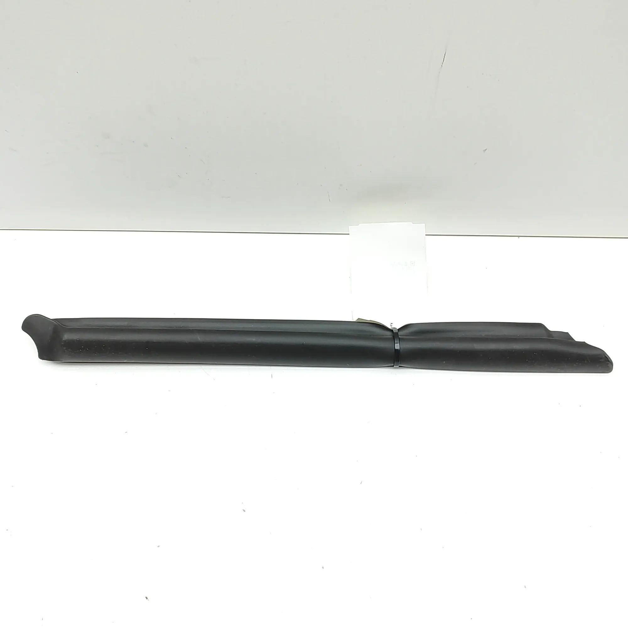 Porsche 911 (991) Door rubber seal — front left Door rubber seal — front left — PORSCHE 911 (99...
