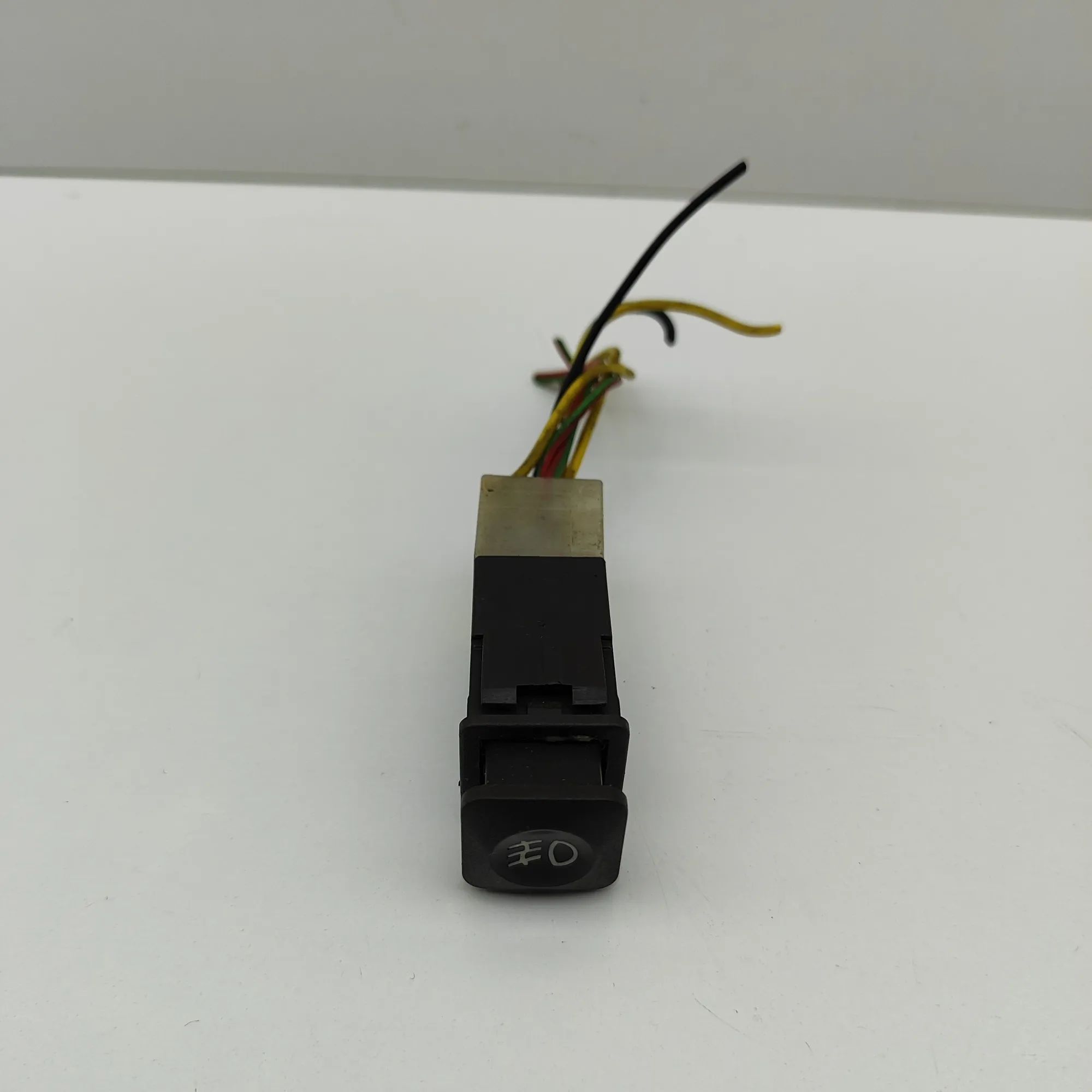 Maserati Biturbo (2, 4, Spyder, Karif) Fog light switch Fog light switch — MASERATI 425 (1987-1994) — 3...